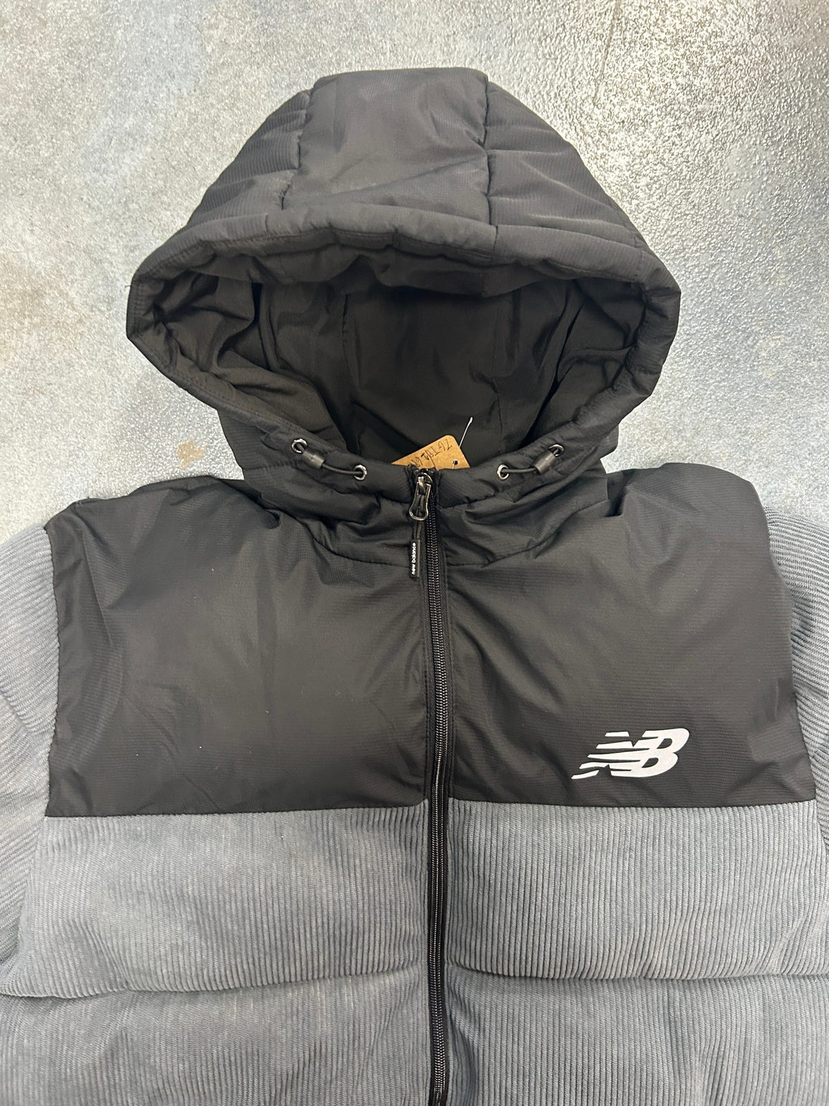 New Balance Men's Ath;etics Corduroy Colorblock kHooded Puffer Jacket