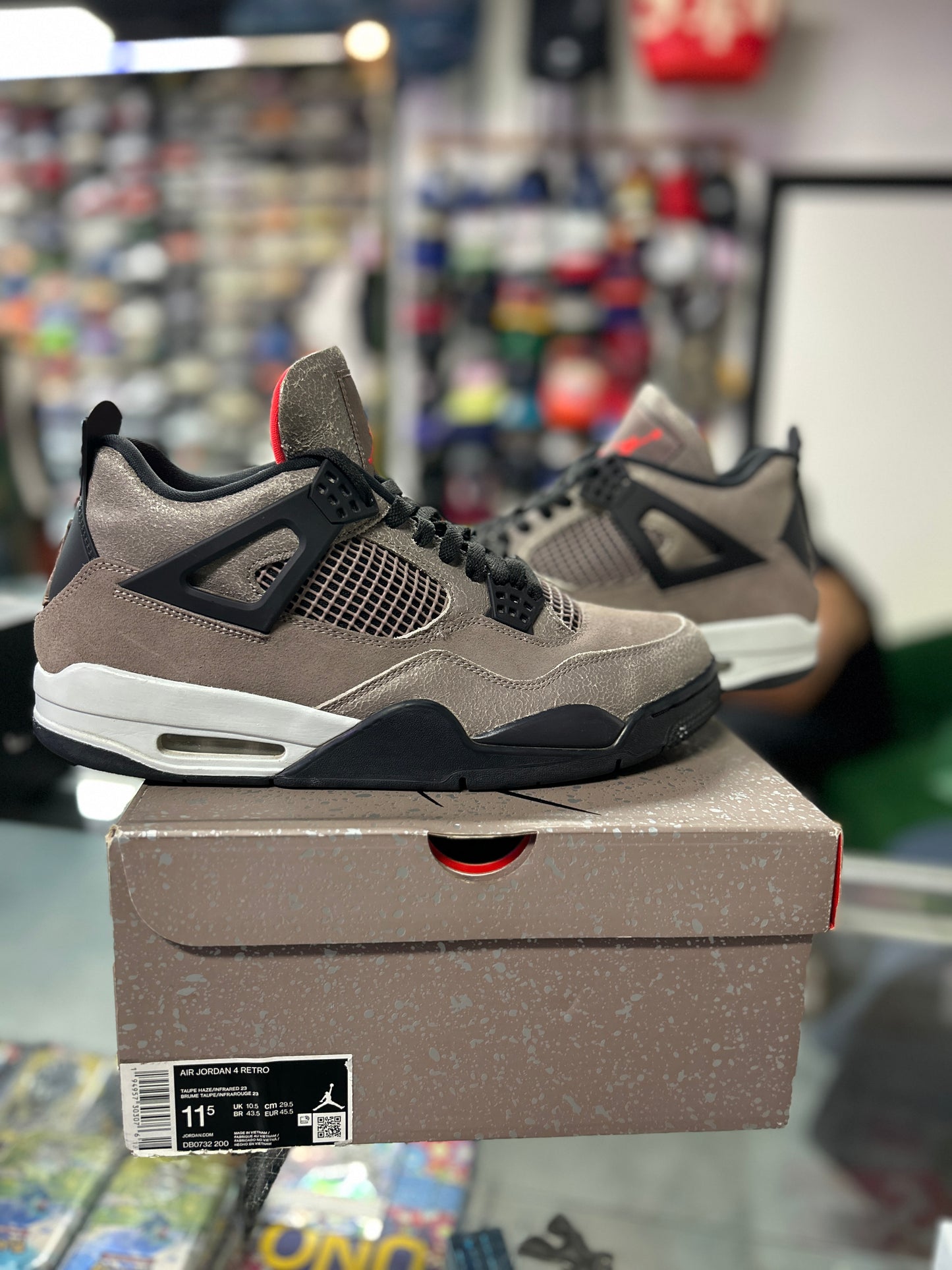 Jordan 4 Retro Taupe Haze