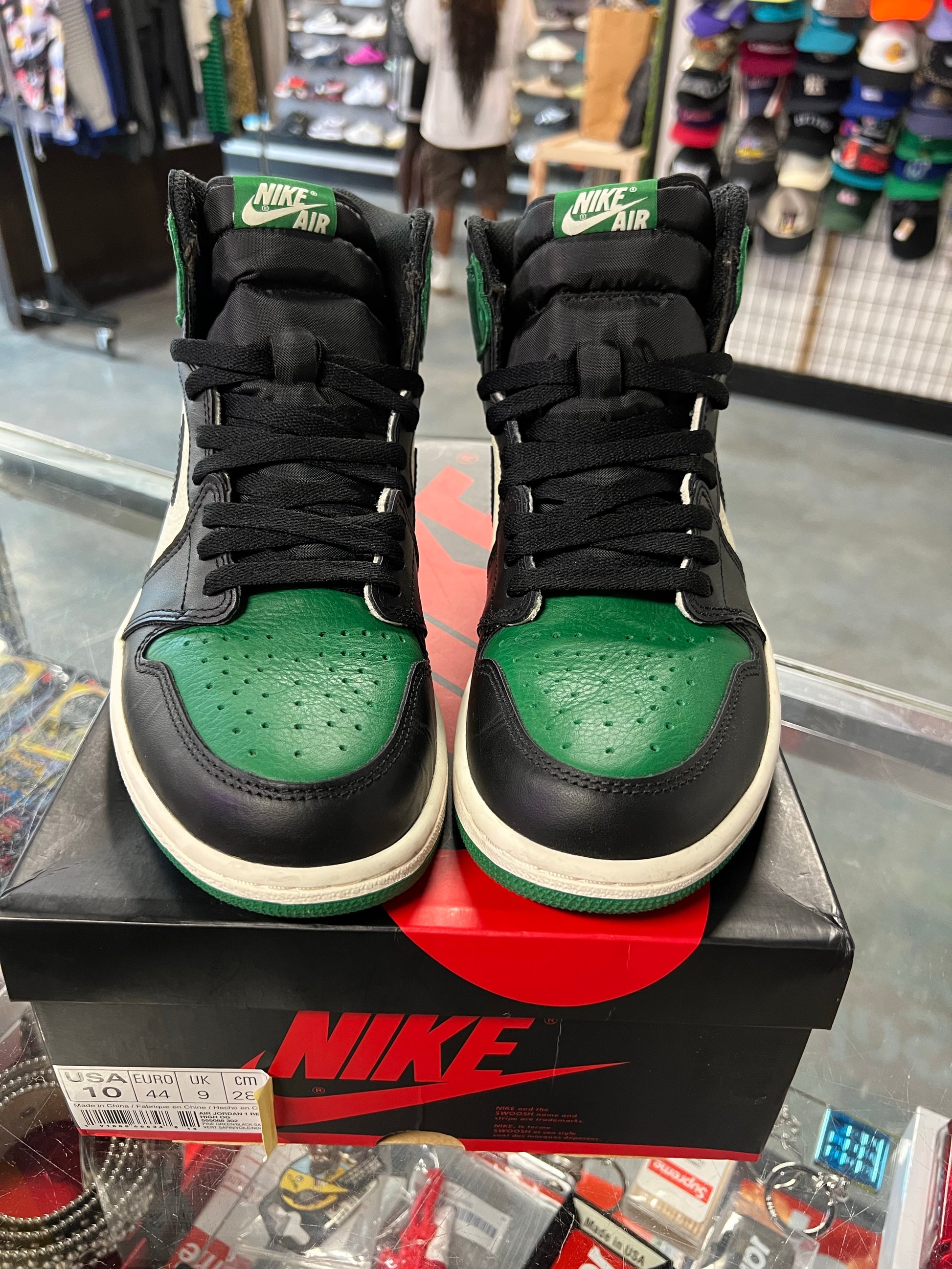 Jordan 1 Retro High Pine Green