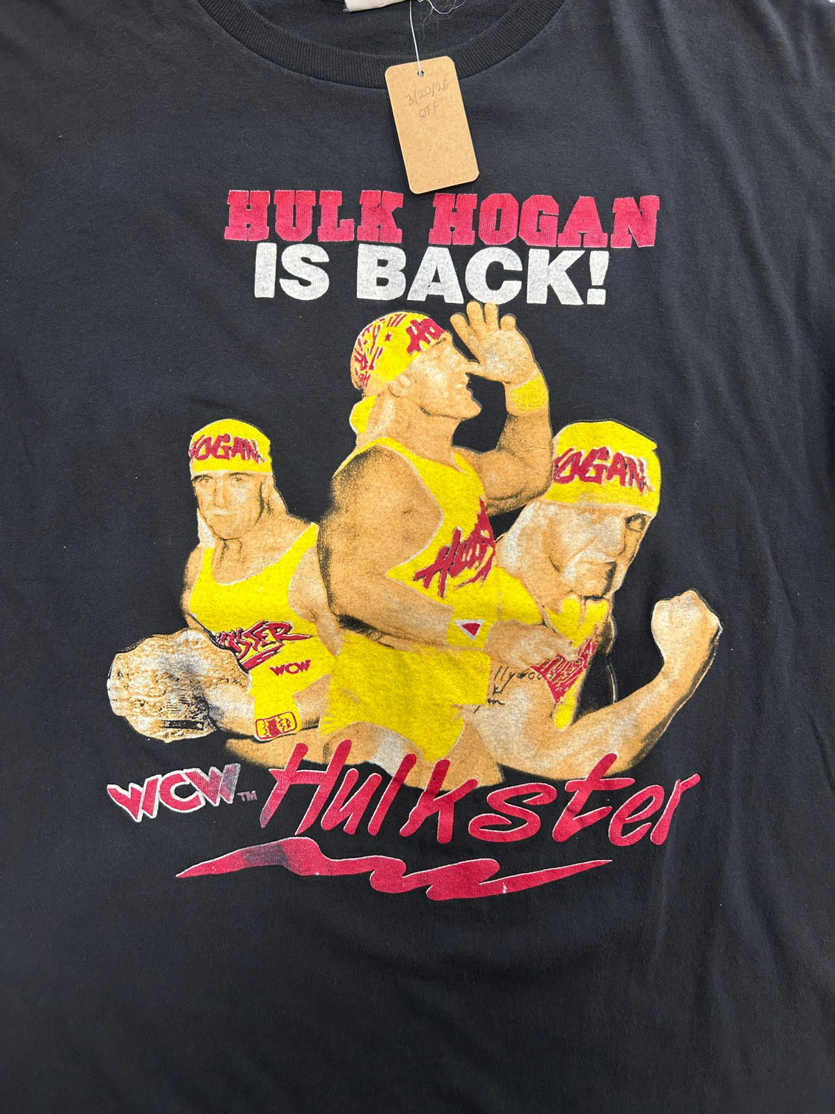 Vintage HULK HOGAN IS BACK! Black Tee