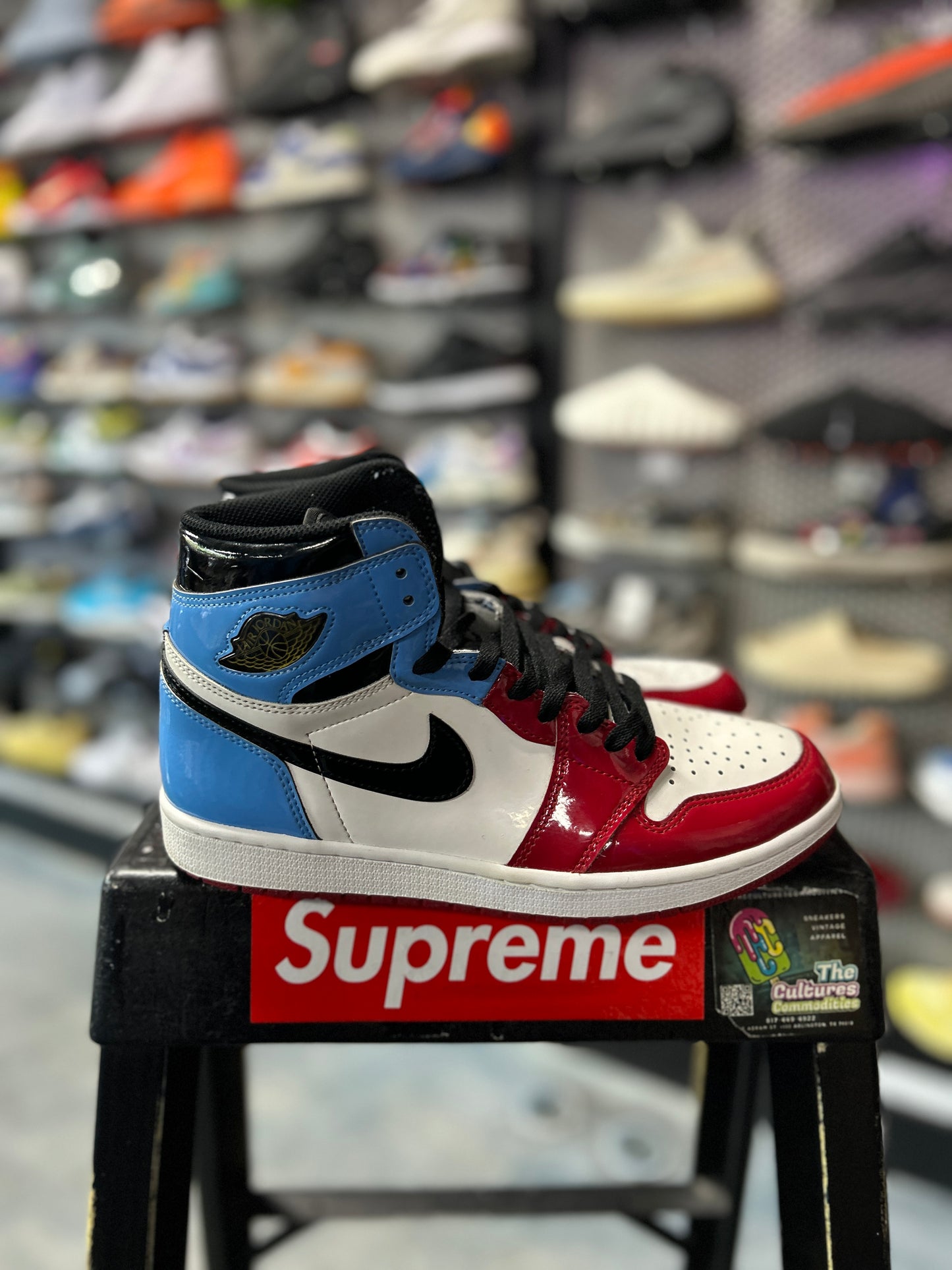 Jordan 1 Retro High Fearless UNC Chicago