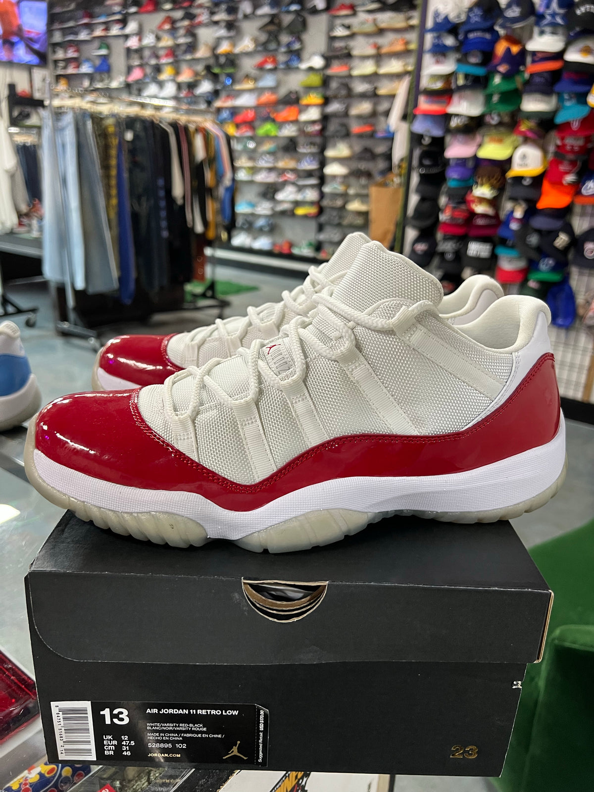 Jordan 11 Retro Low Cherry (2016)