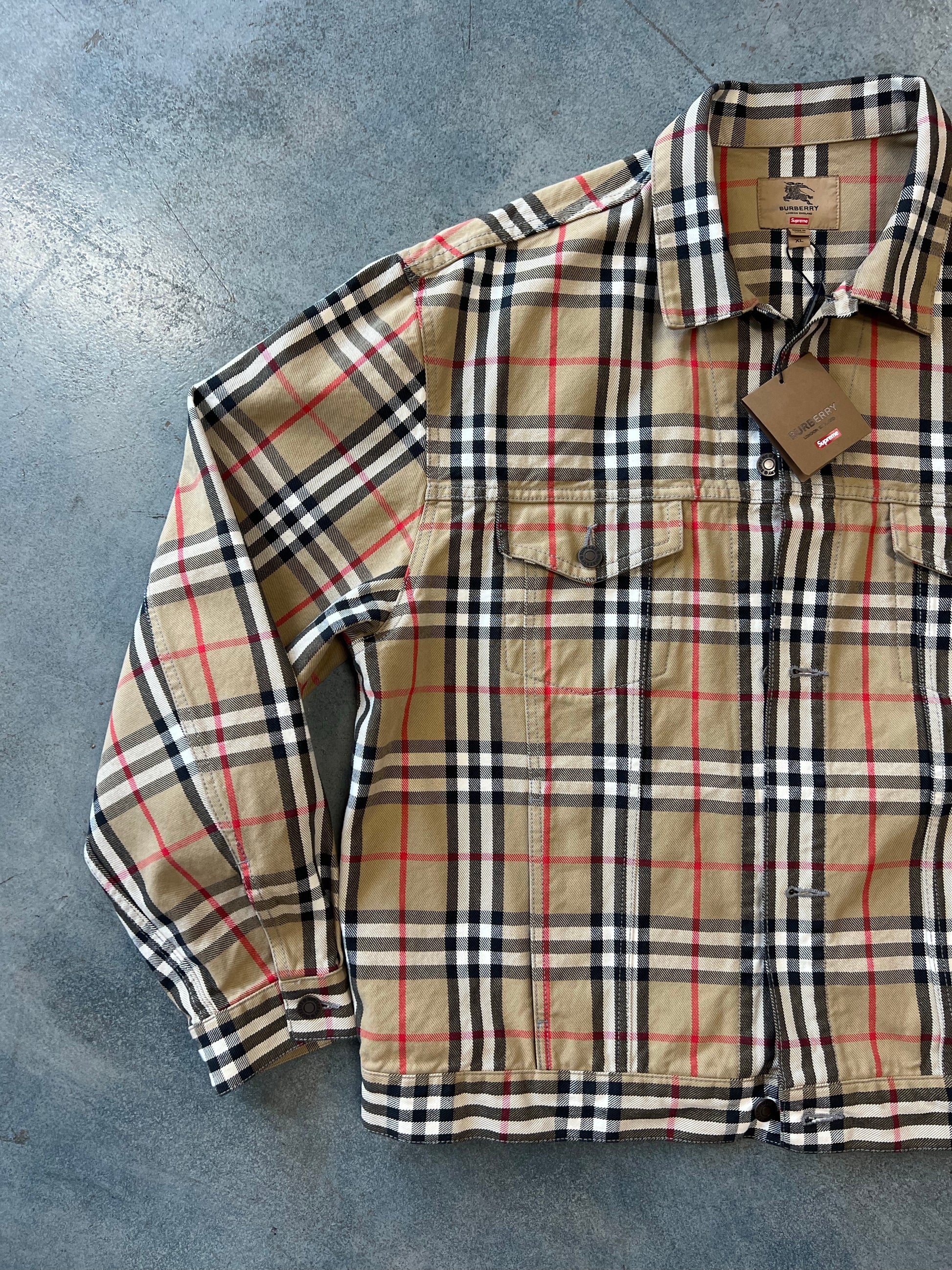 Supreme Burberry Denim Trucker Jacket Beige (YCC) B26 **TRIED ON ONLY**