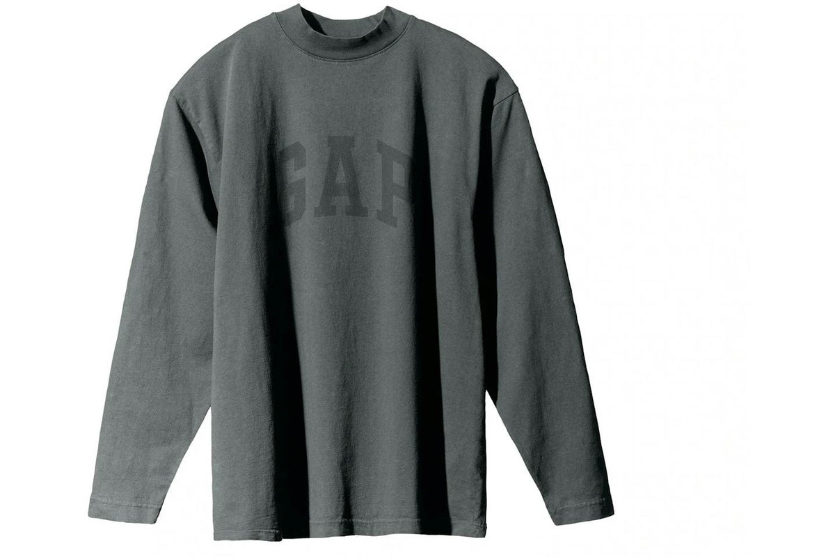 GAP Washed Black Dove Long Sleeve Granite