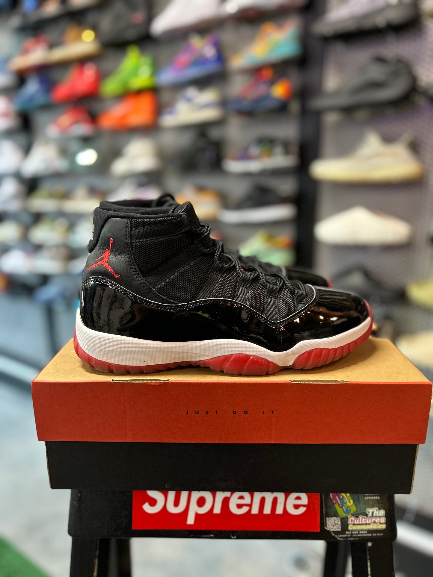 Jordan 11 Retro Playoffs Bred (2019) Preowned