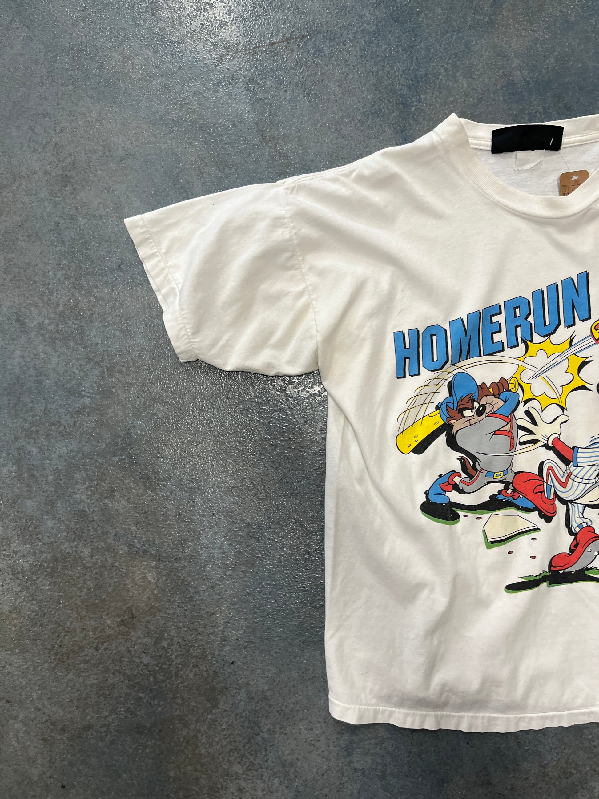 Vintage Looney Tunes Warner Bros Homerun Devil White T-Shirt OTF