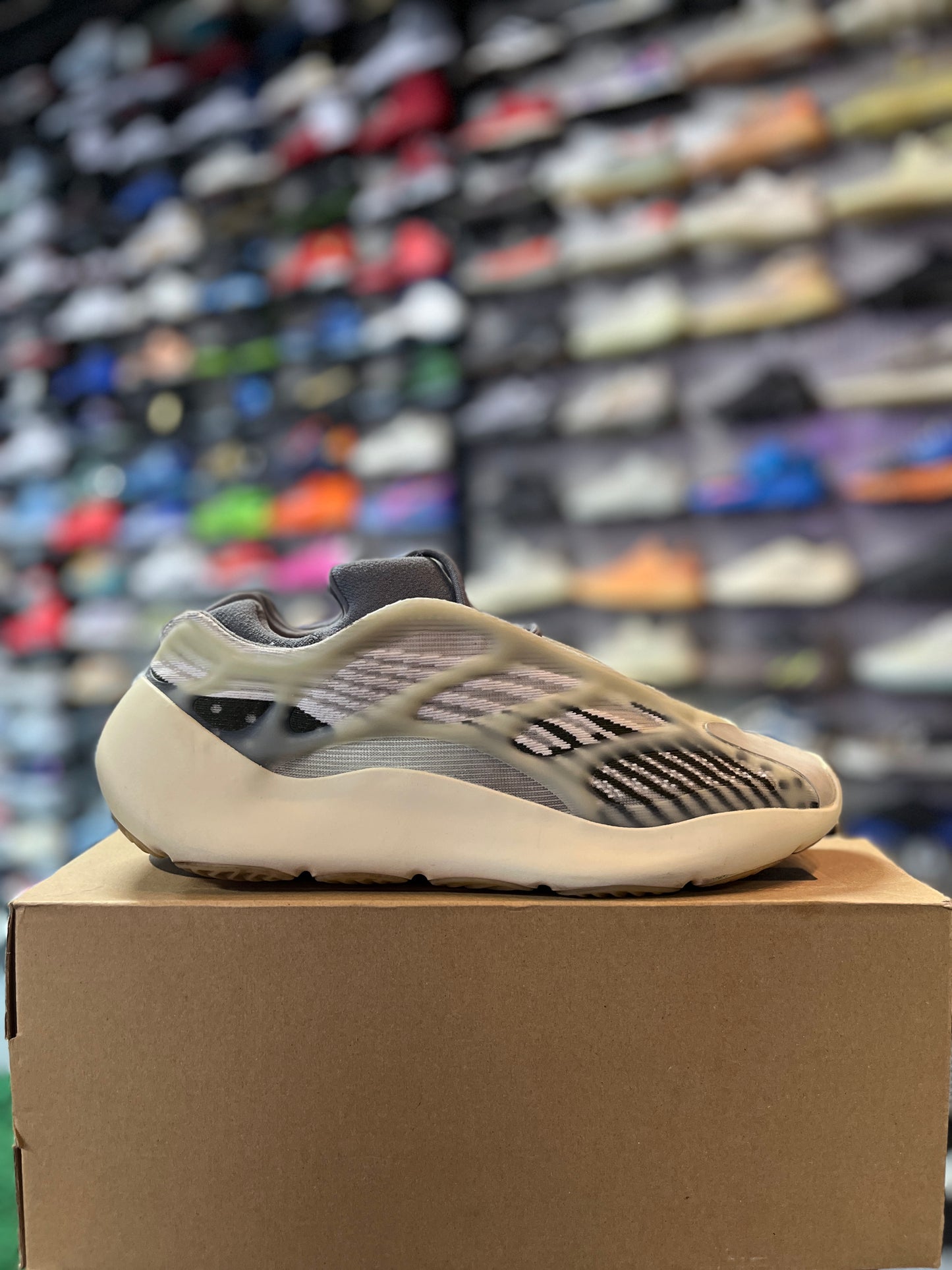 adidas Yeezy 700 V3 Fade Salt (YC)
