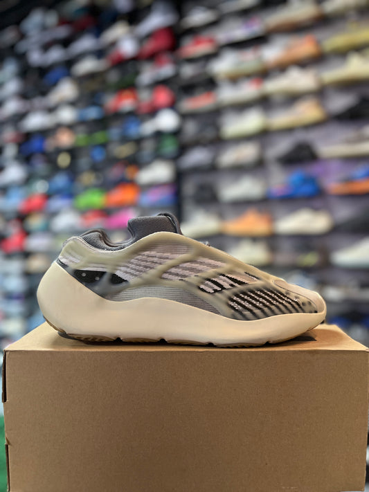 adidas Yeezy 700 V3 Fade Salt (YC)