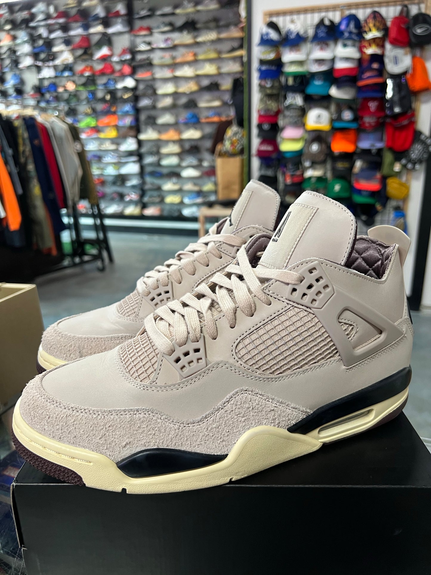 Jordan 4 Retro OG SP A Ma Maniére While You Were Sleeping (Women's) (SC)