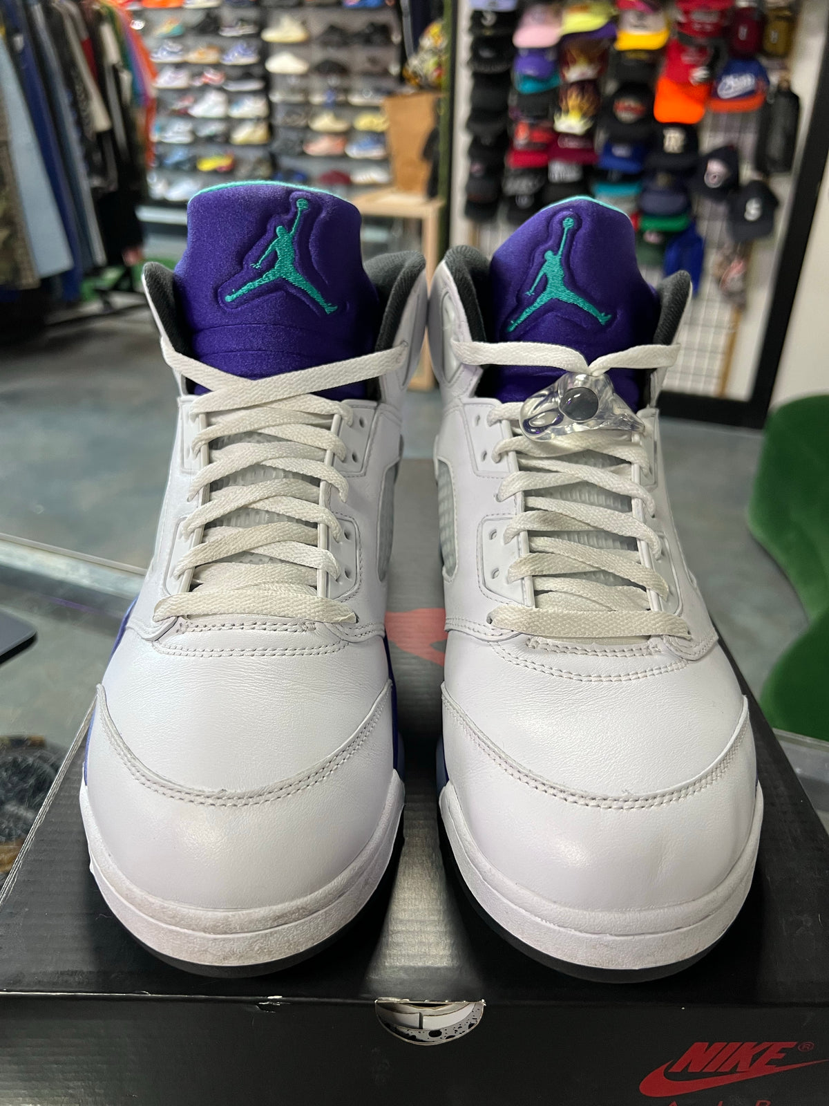 Jordan 5 Retro Grape (2025)