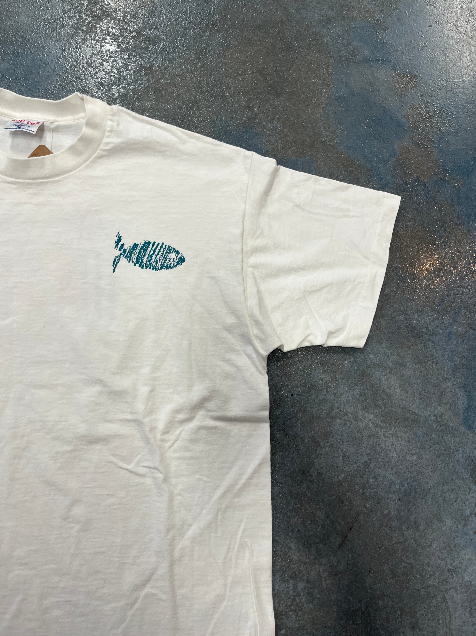 Vintage 90s Solid White ‘You Can Make A Difference’ T-Shirt Crayon Drawn Fish On Peck OTF (YC)