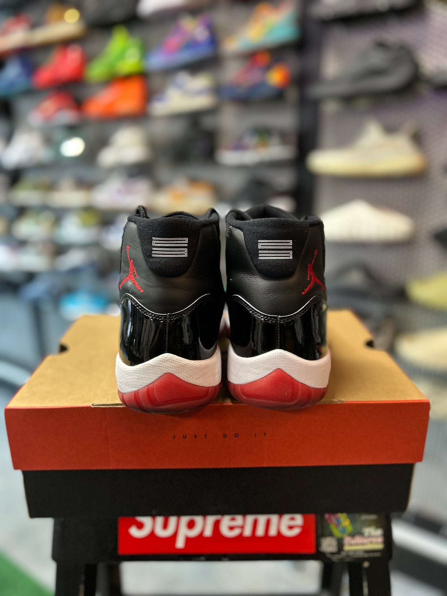 Jordan 11 Retro Playoffs Bred (2019) Preowned