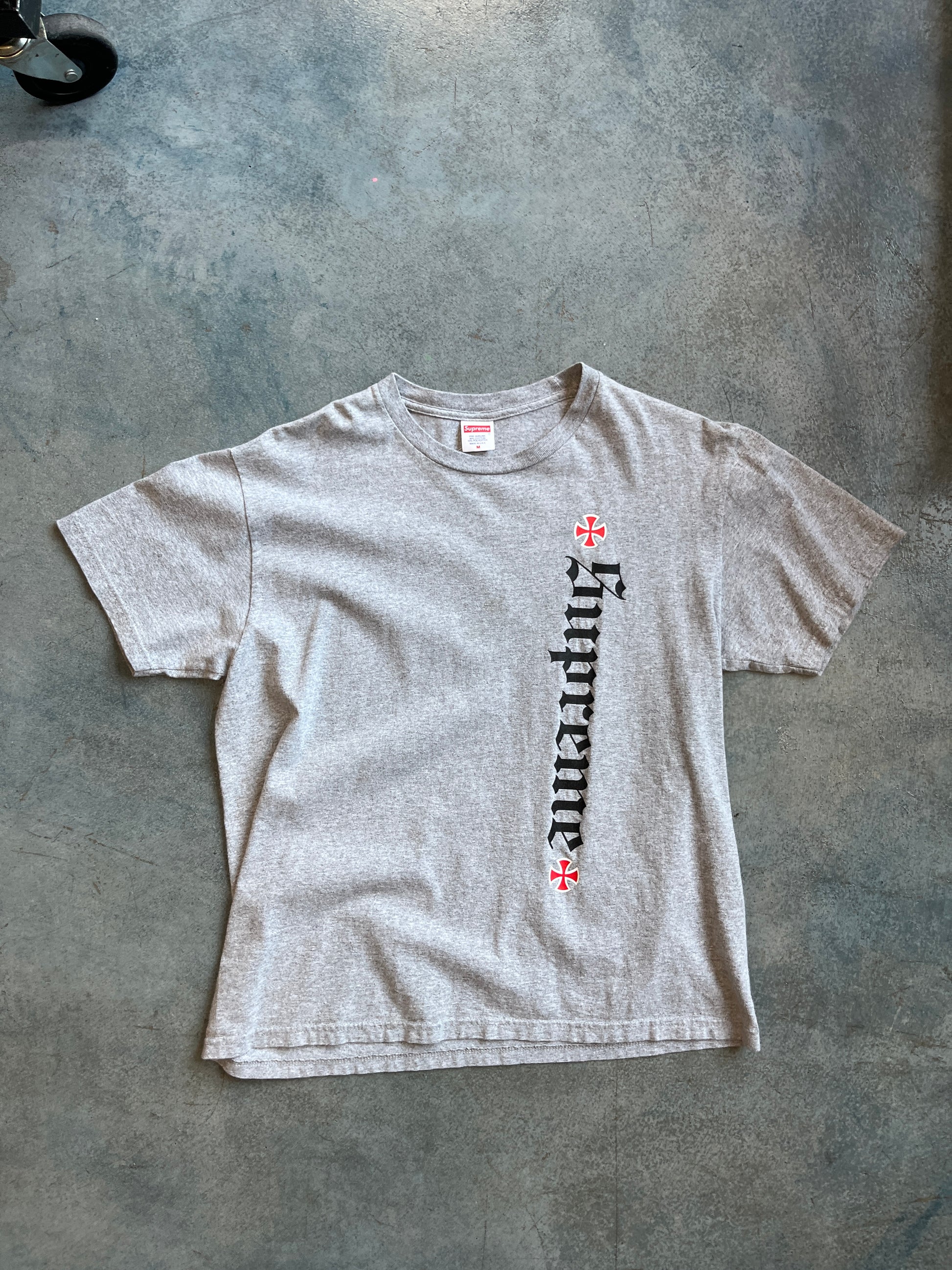 Supreme Independent Old English Gray Tee OTF