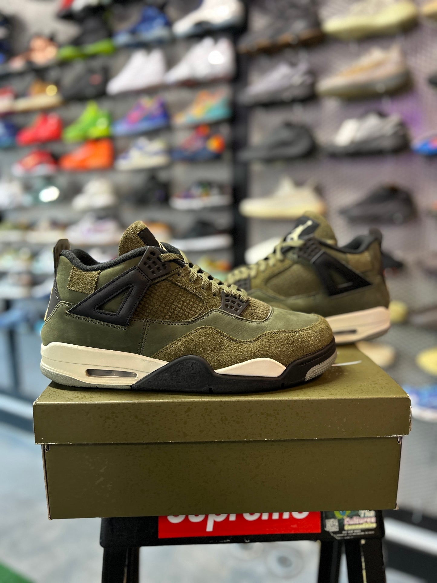 Jordan 4 Retro SE Craft Medium Olive