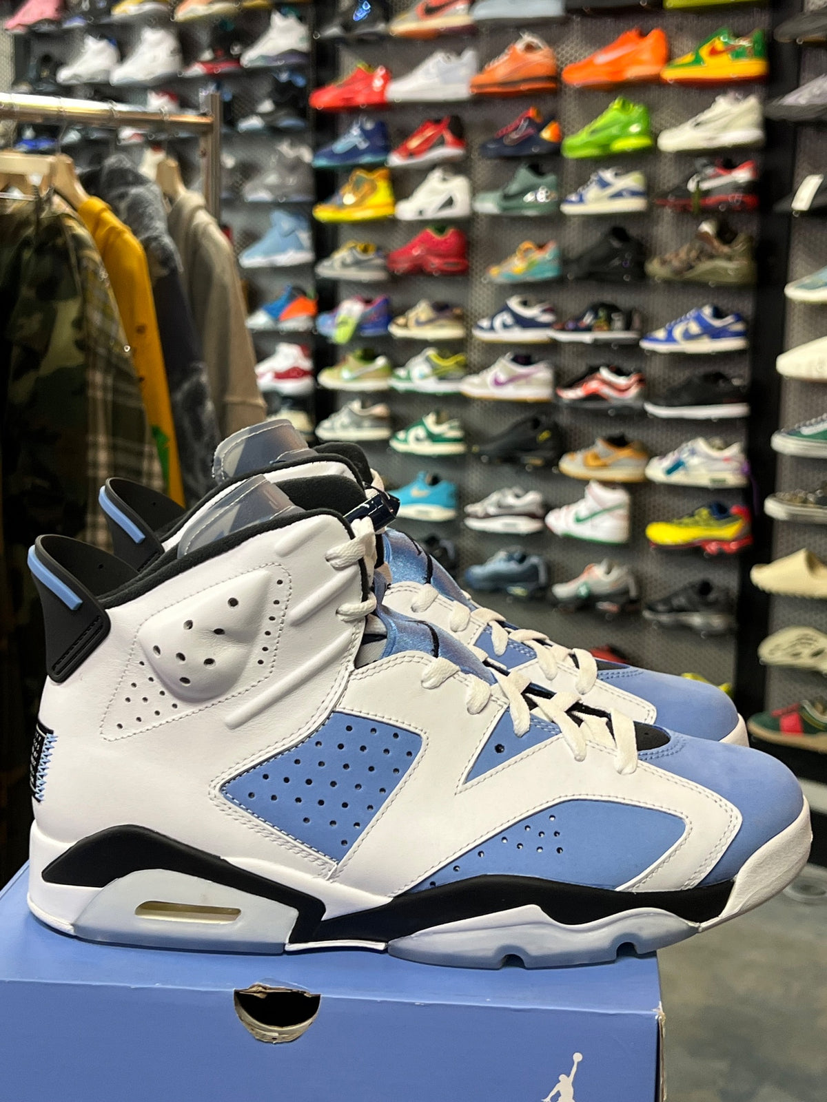 Jordan 6 Retro UNC White