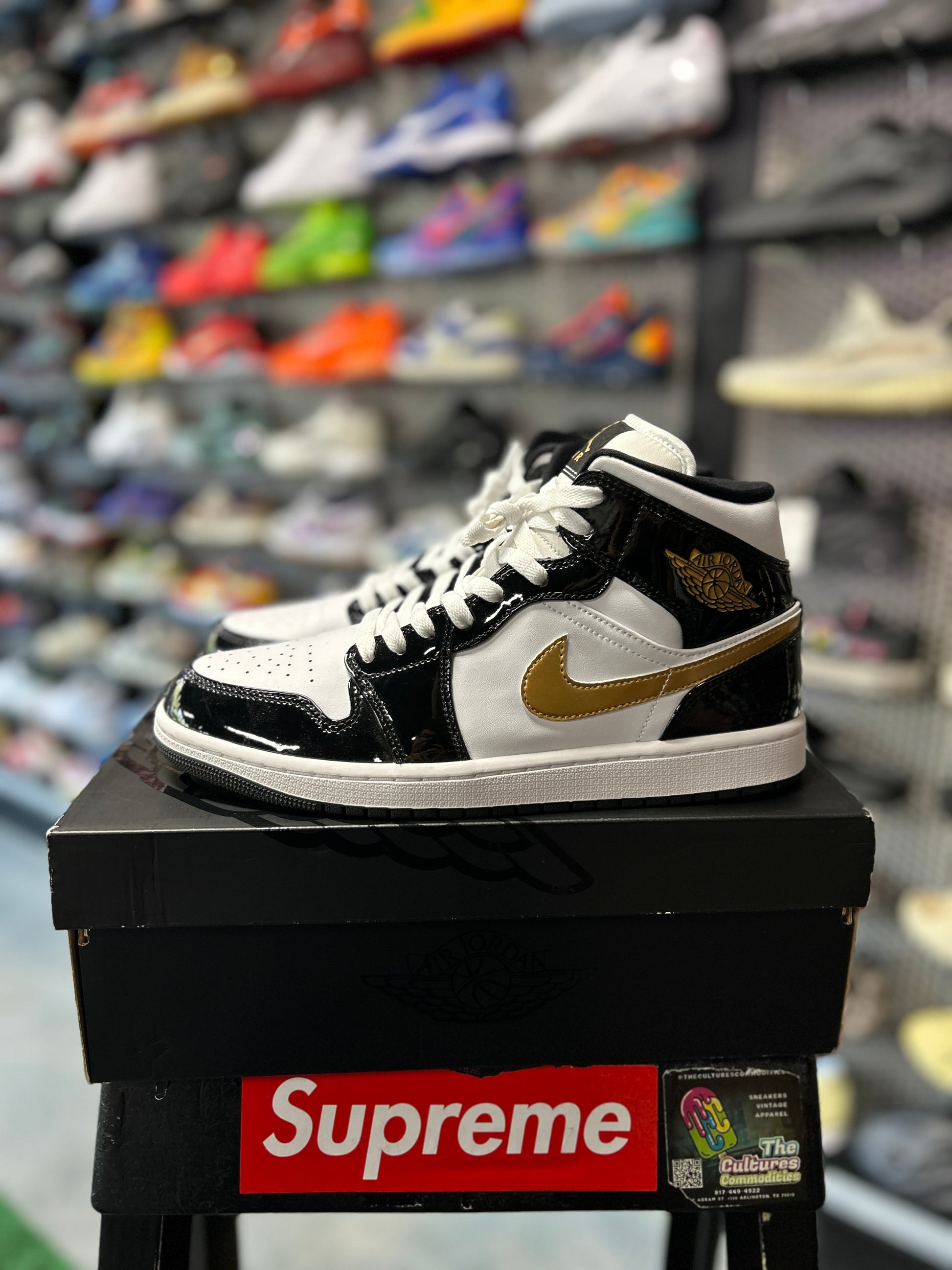 Jordan 1 Mid Patent Black White Gold