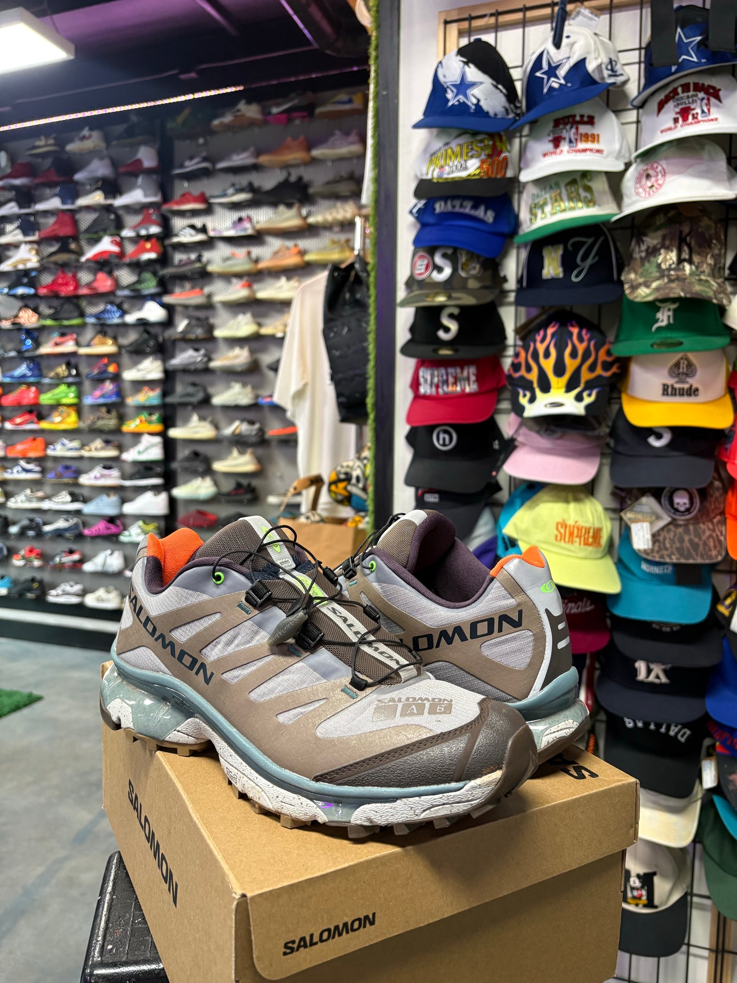 Salomon XT-4 OG Bodega The Glider