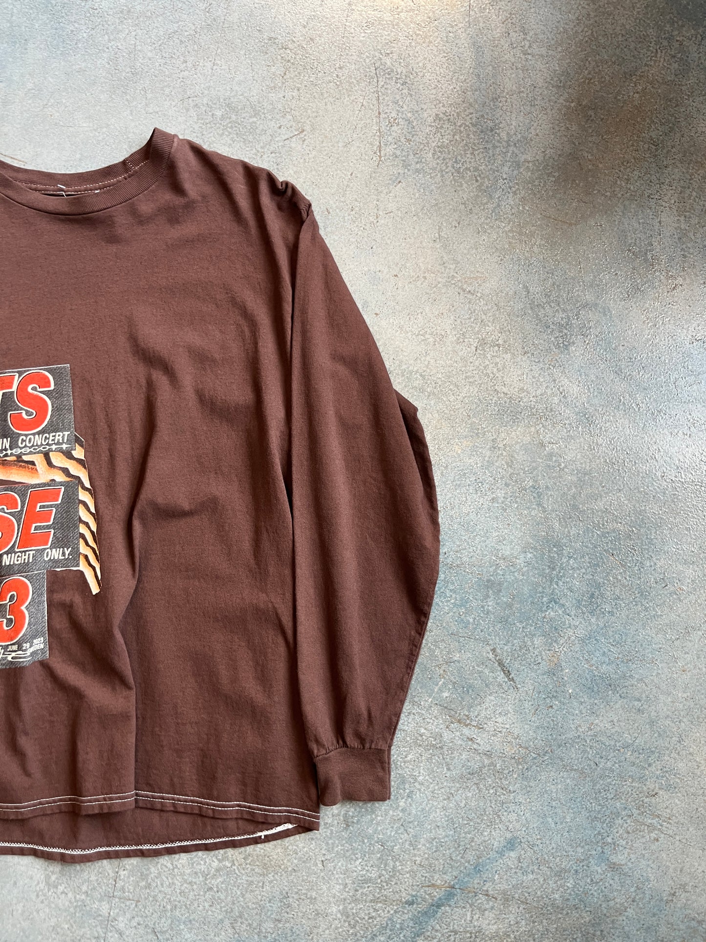 Travis Lollapalooza long Sleeve Brown M OTF