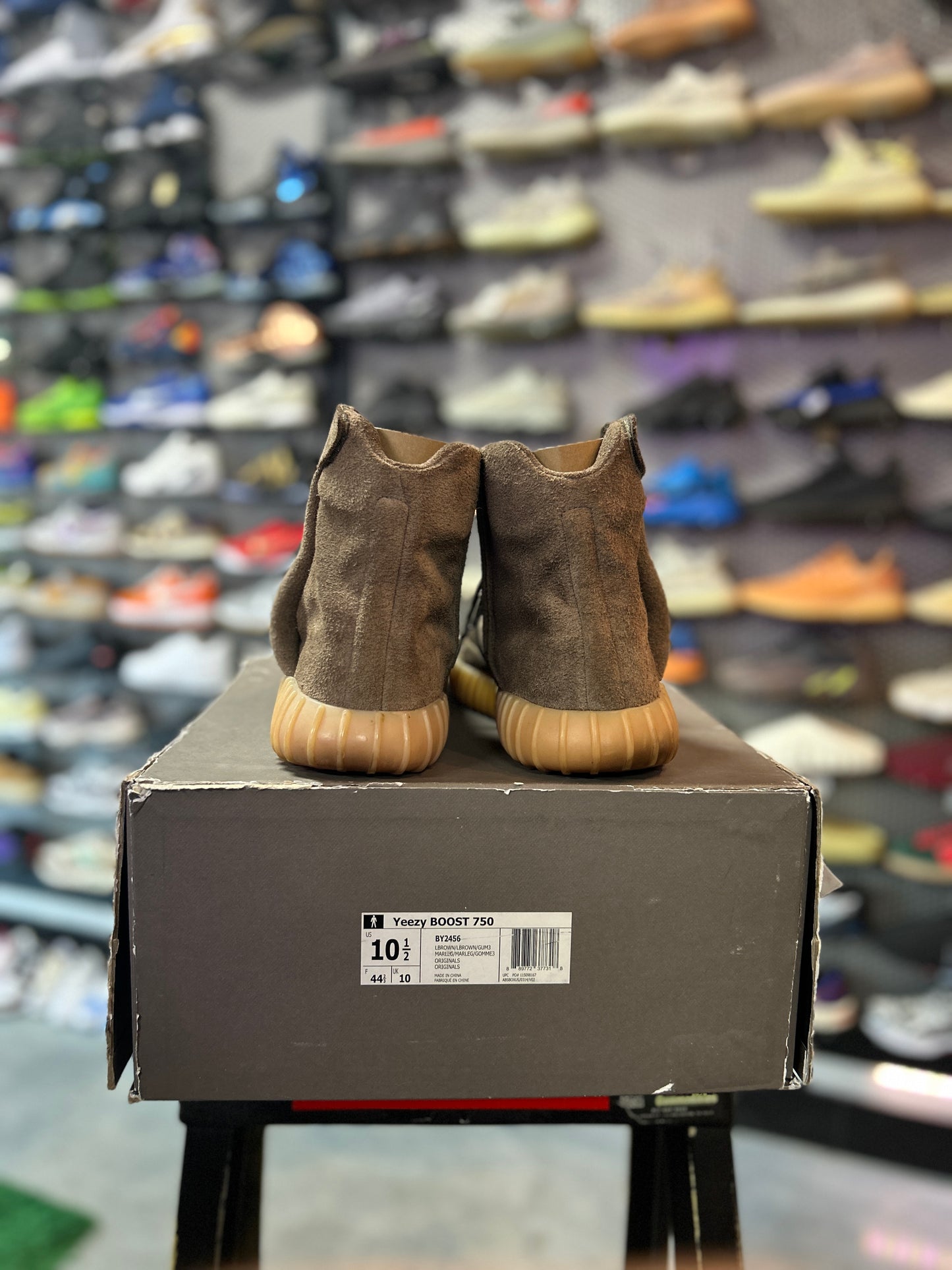 adidas Yeezy Boost 750 Chocolate