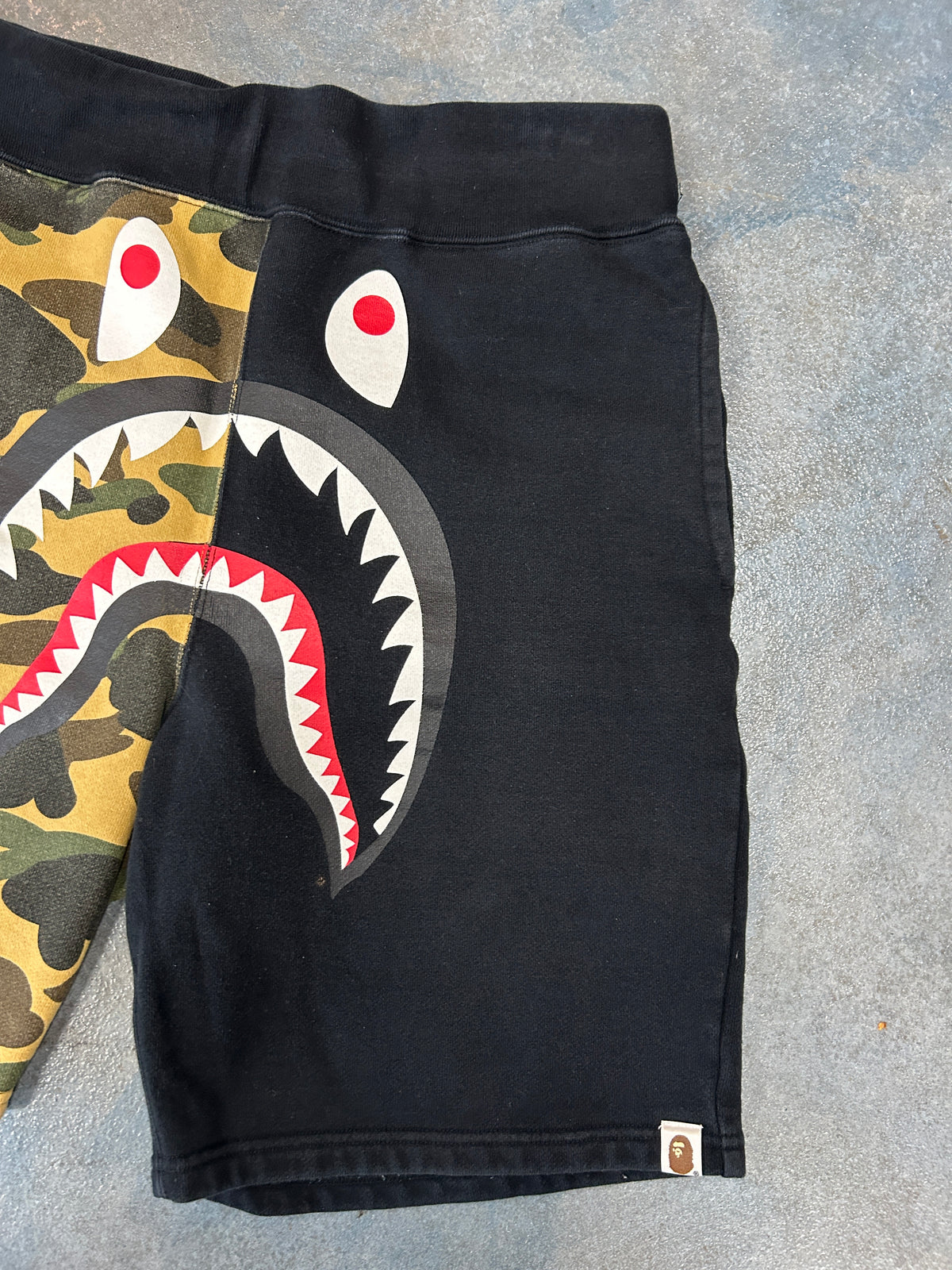 BAPE Shark camo/black Shorts
