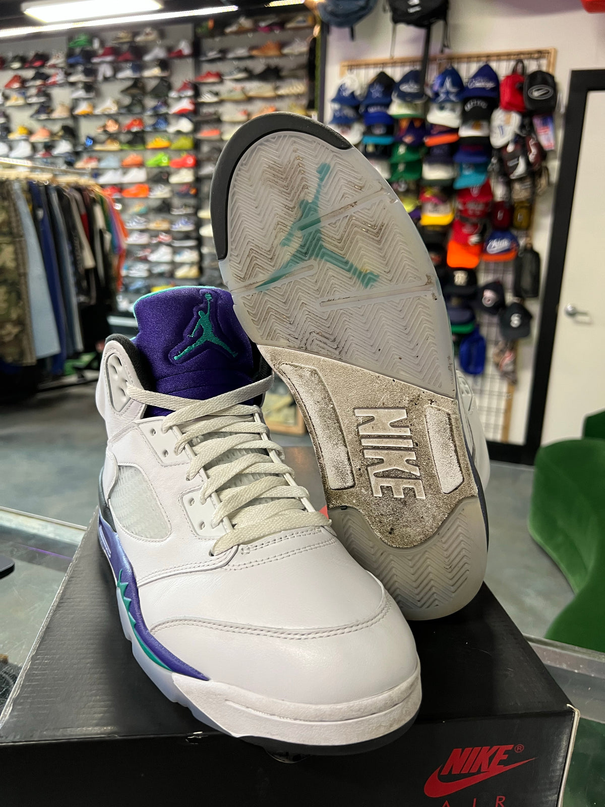 Jordan 5 Retro Grape (2025)