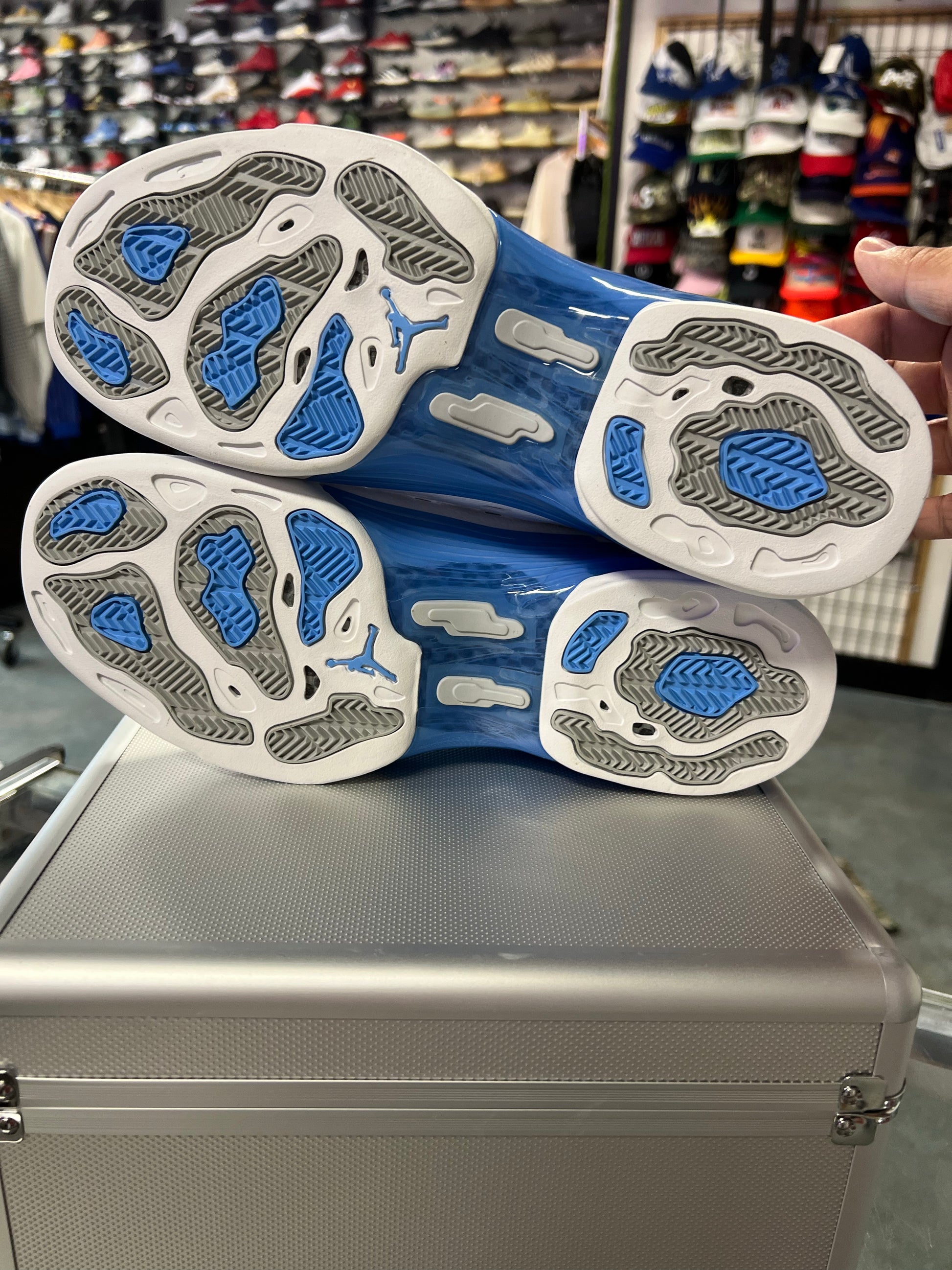 Jordan 17 Retro Low SP University Blue (2024) Brief Case Only