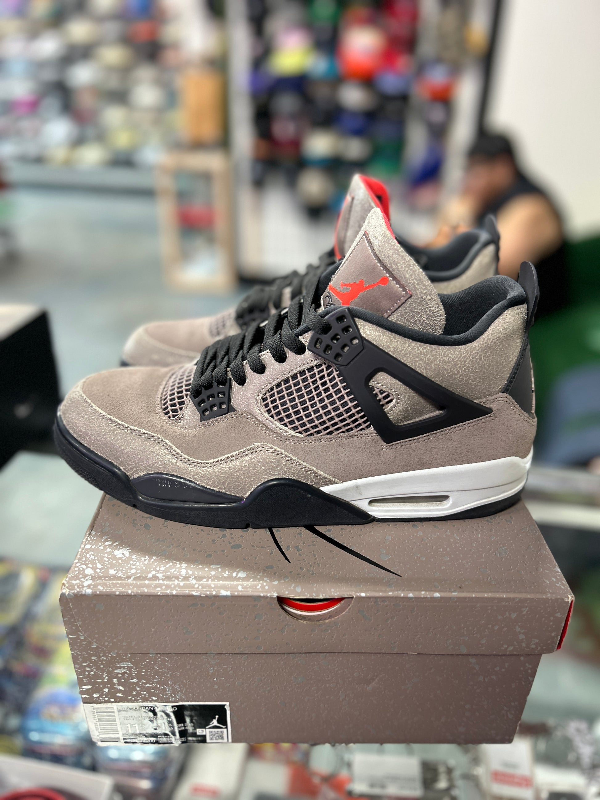 Jordan 4 Retro Taupe Haze