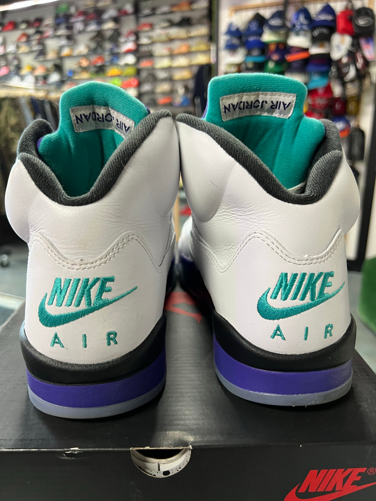 Jordan 5 Retro Grape (2025)