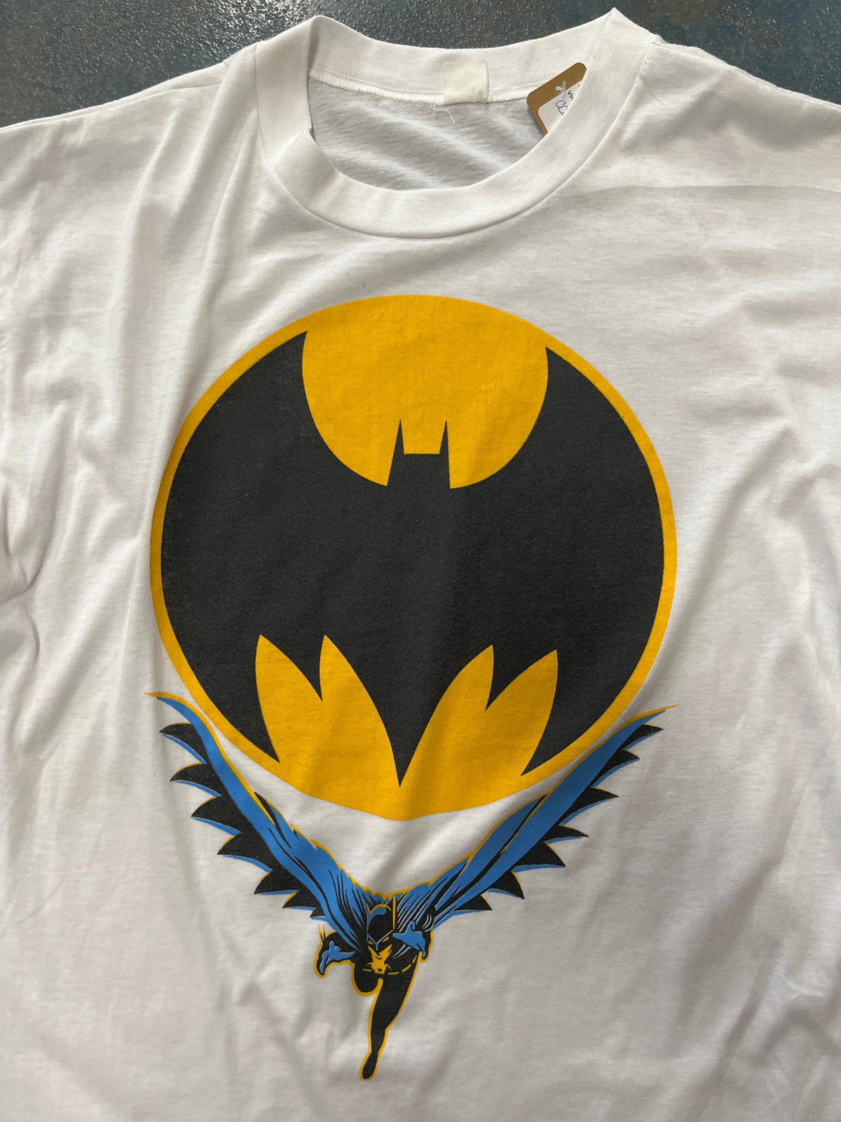 Vintage 80s Batman Chest Logo White Graphic T-Shirt OTF