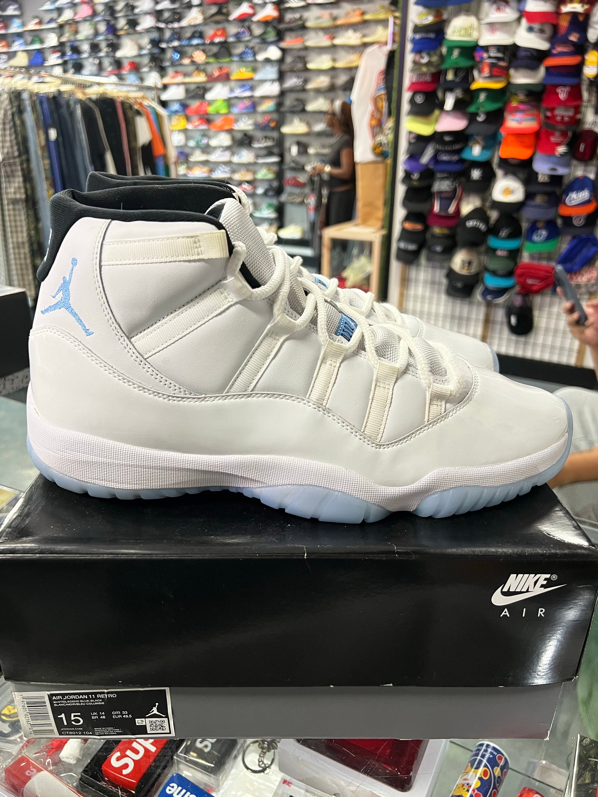 Jordan 11 Retro Legend Blue (2024)