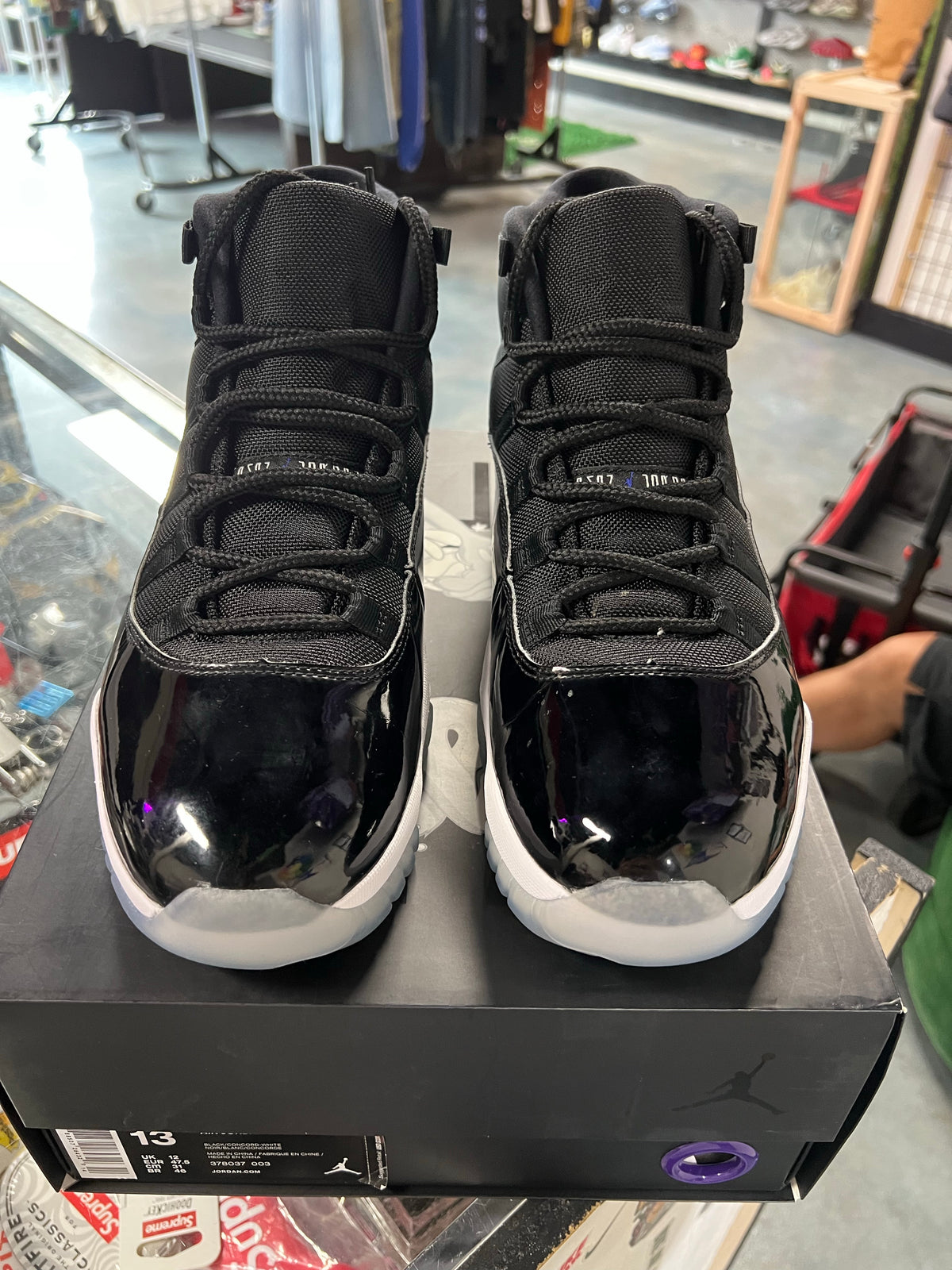 Jordan 11 Retro Space Jam (2016)