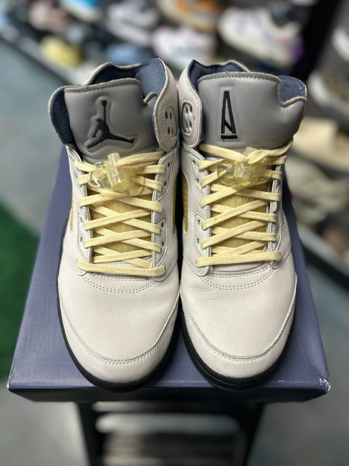 Jordan 5 Retro A Ma Maniére Dawn (Women's)