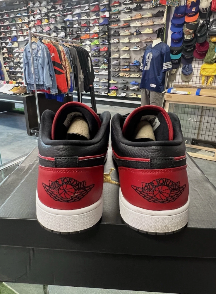 Jordan 1 Low Reverse Bred Pebbled Swoosh (YA)