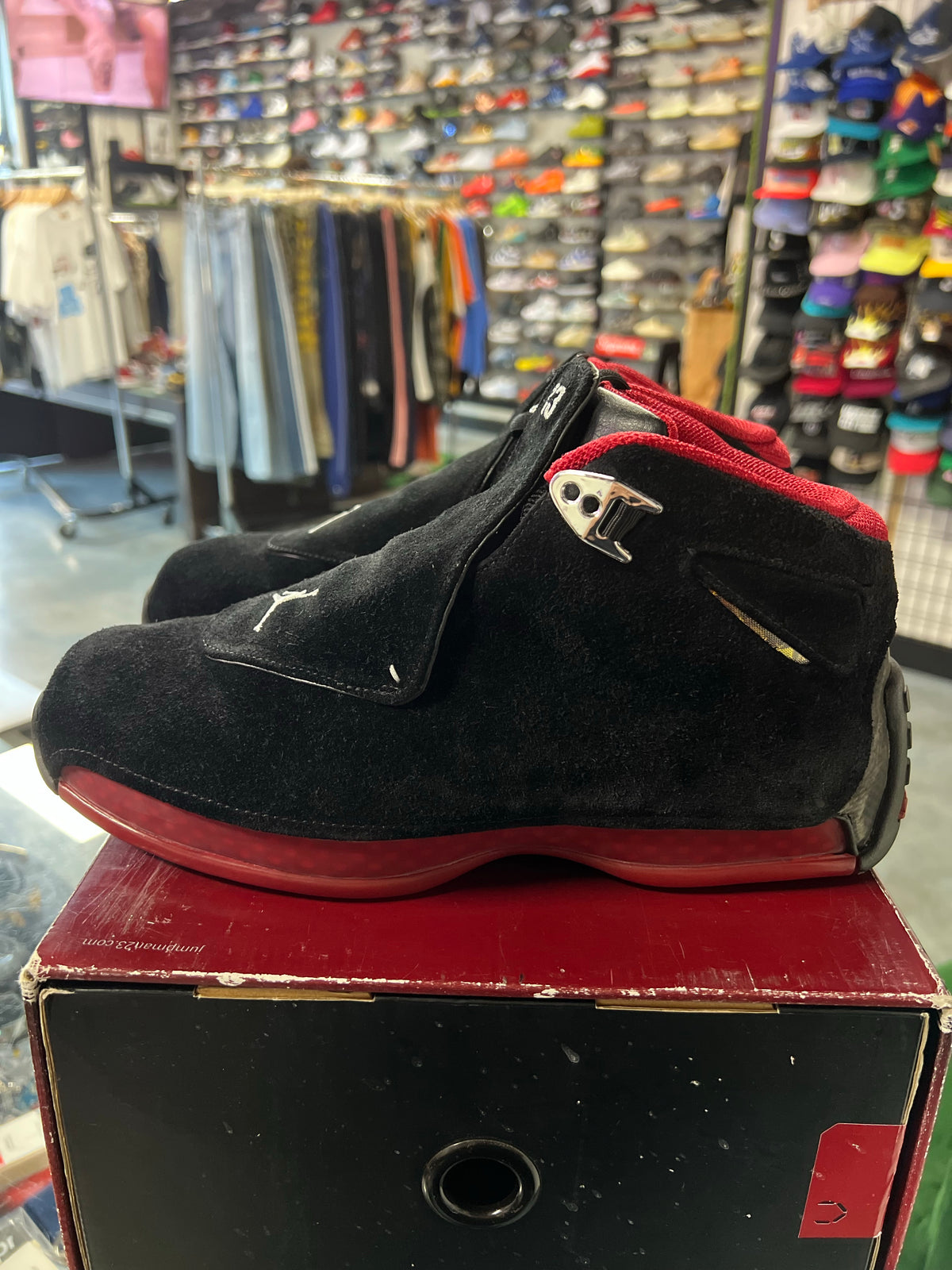 Jordan 18 Retro Bred CDP (2008)
