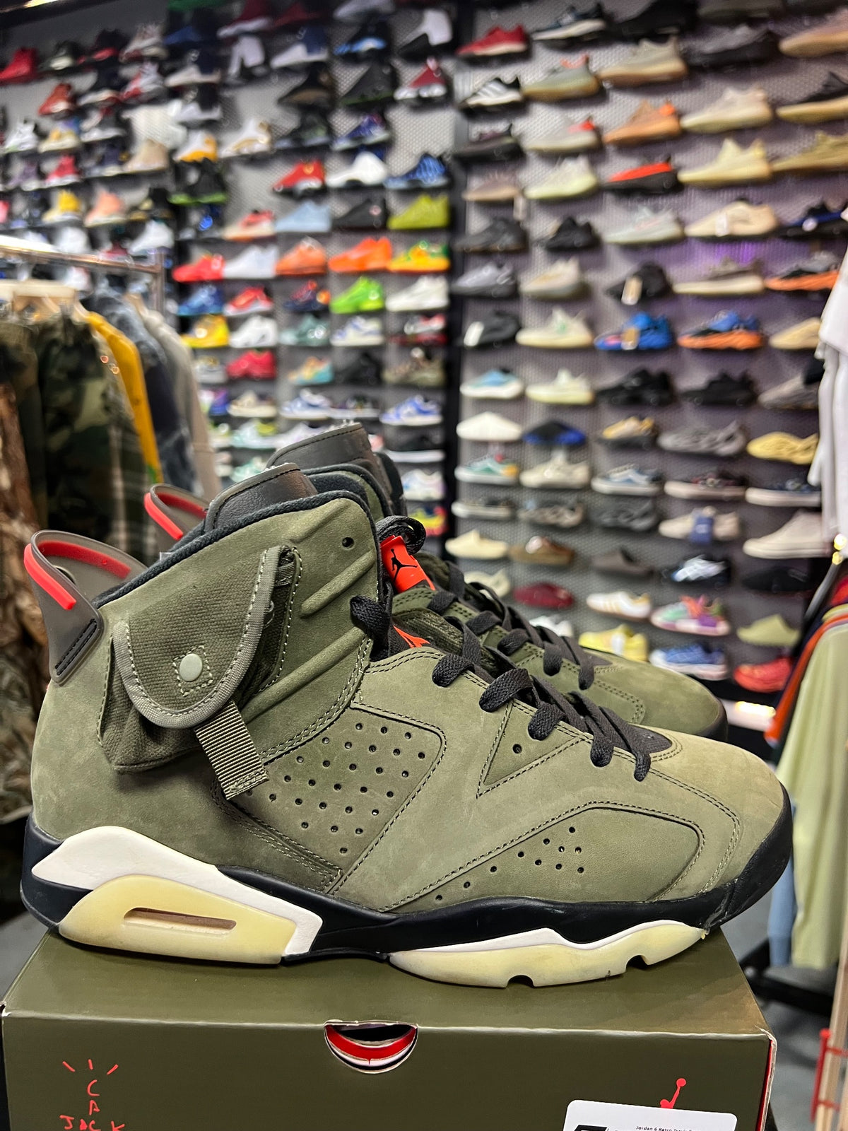 Jordan 6 Retro Travis Scott