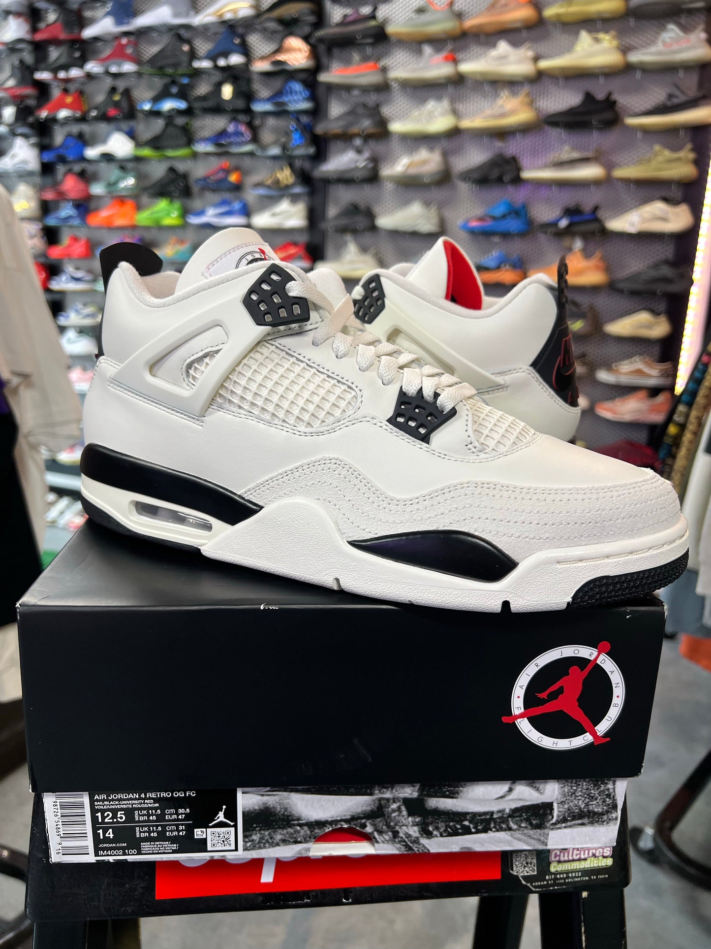 Jordan 4 Retro OG Flight Club