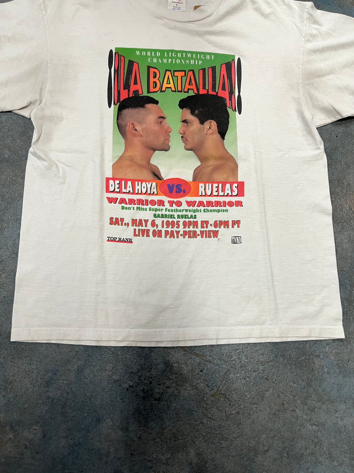 "La Batalla" De La Hoya VS. Ruelas Cream T-Shirt OTF (RA)