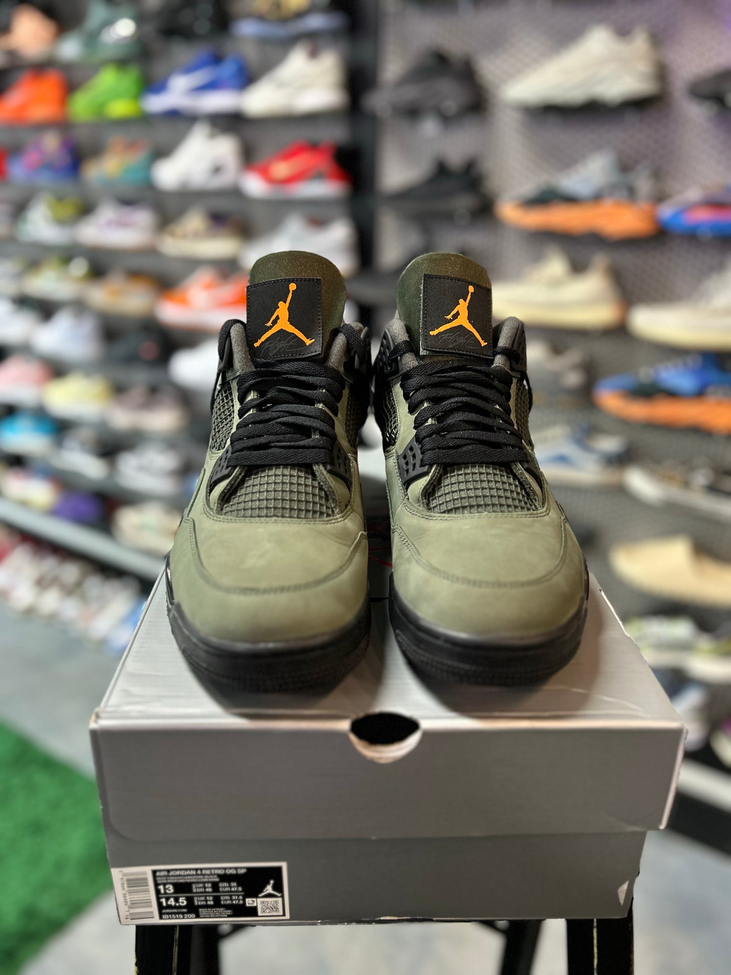 Jordan 4 Retro OG SP Undefeated (2025) (YCC)