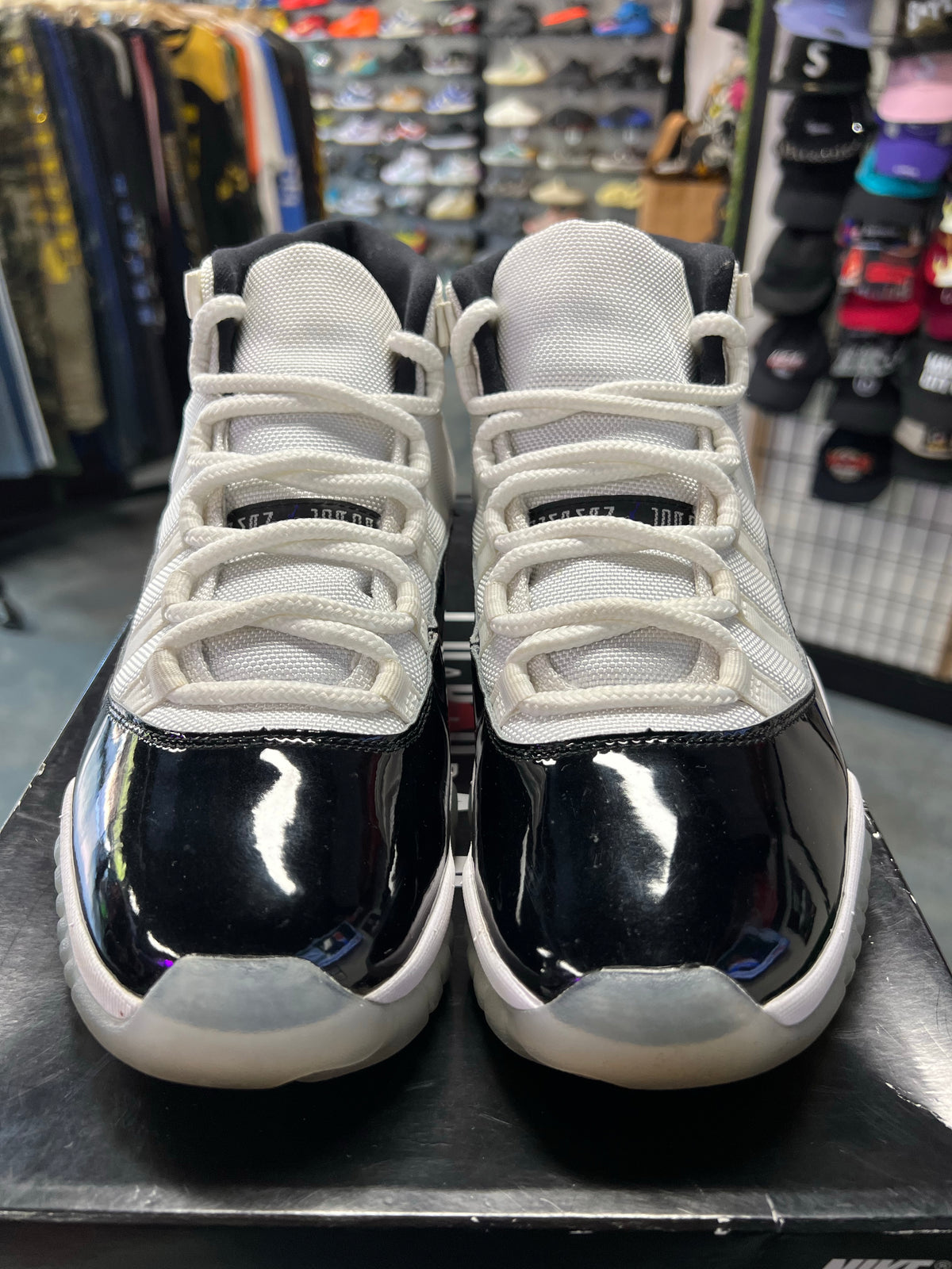 Jordan 11 Retro Concord (2018)