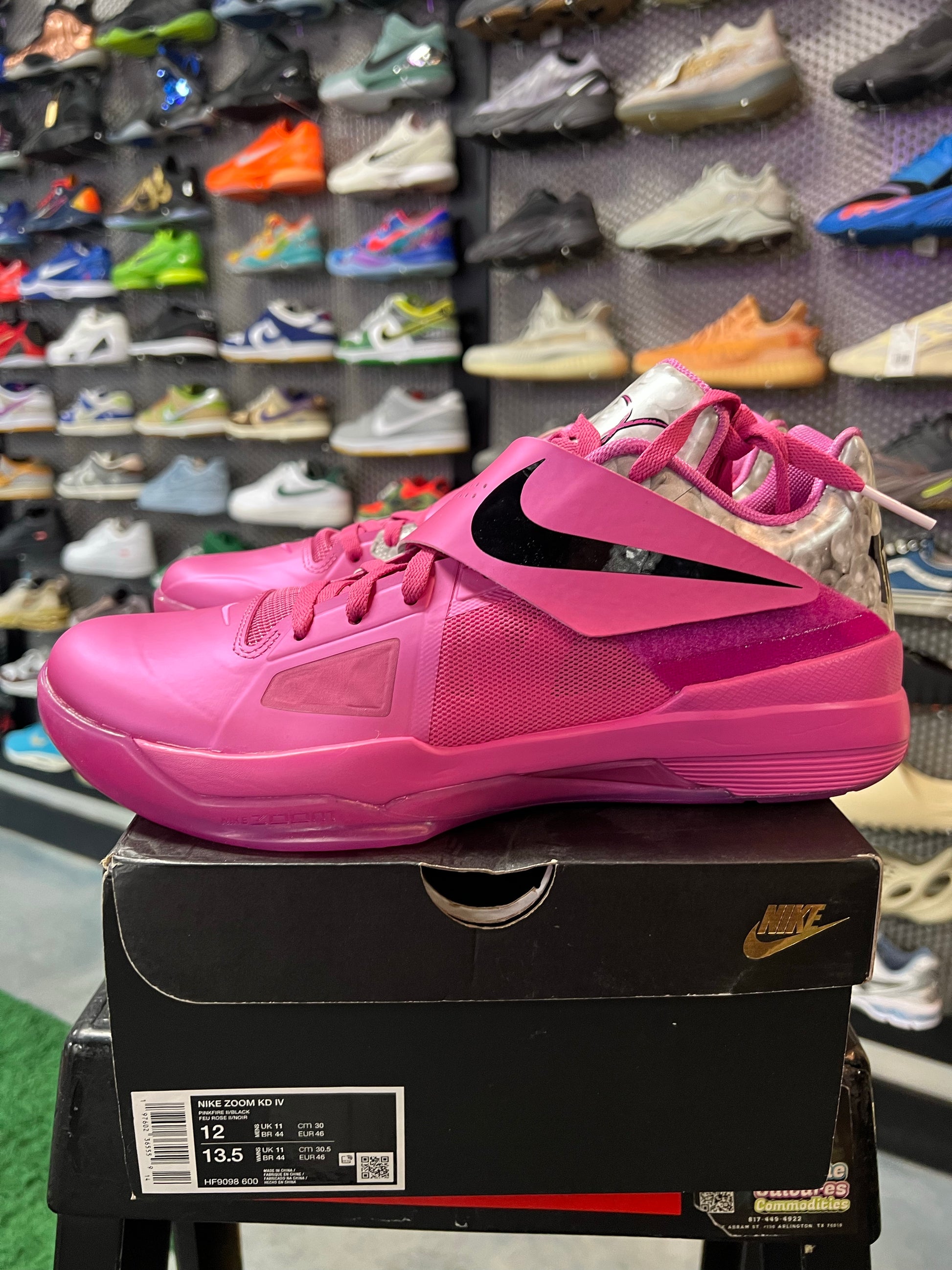 Nike KD 4 Aunt Pearl (2024)