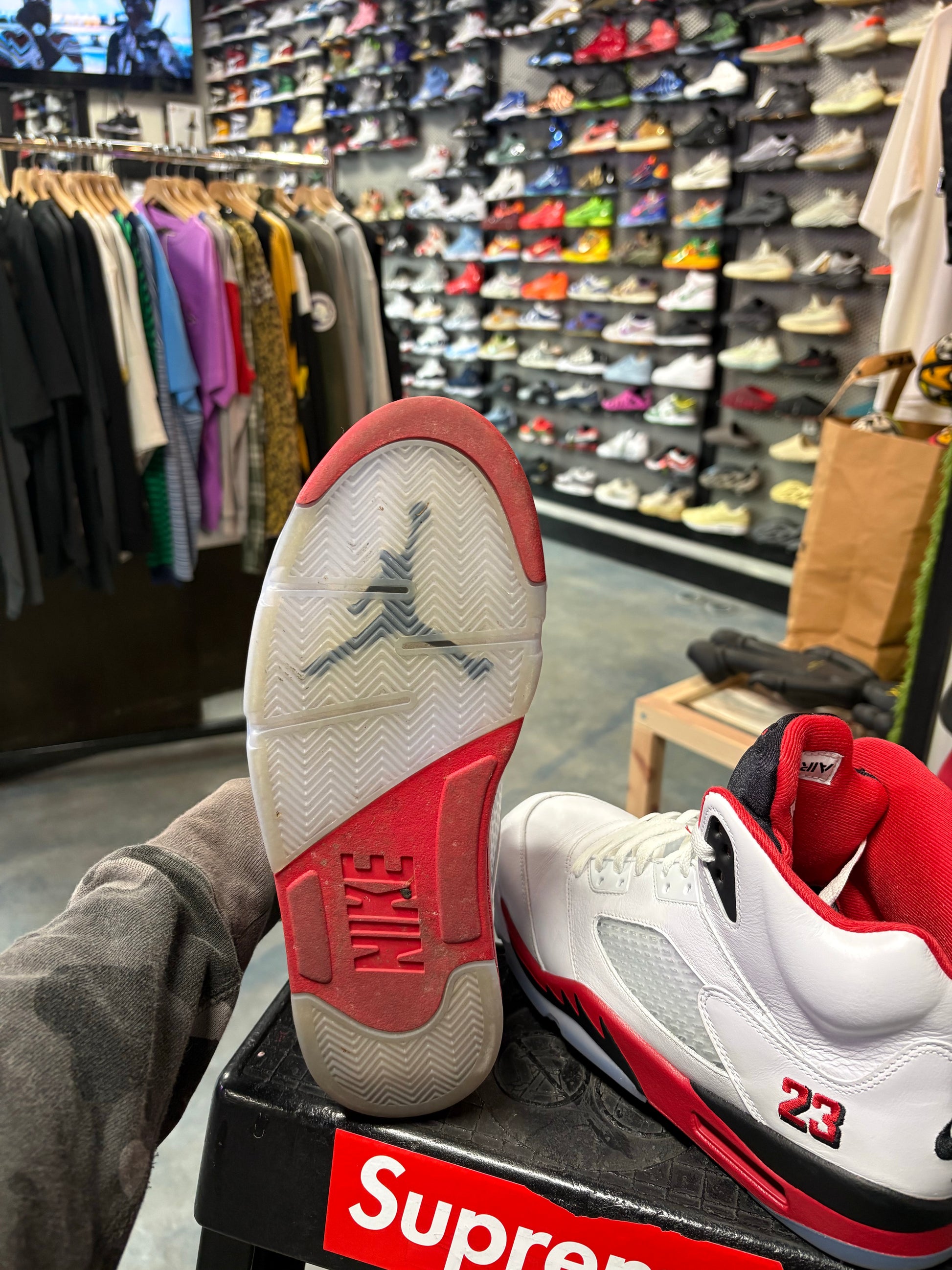 Jordan 5 Retro Fire Red Black Tongue (2025)
