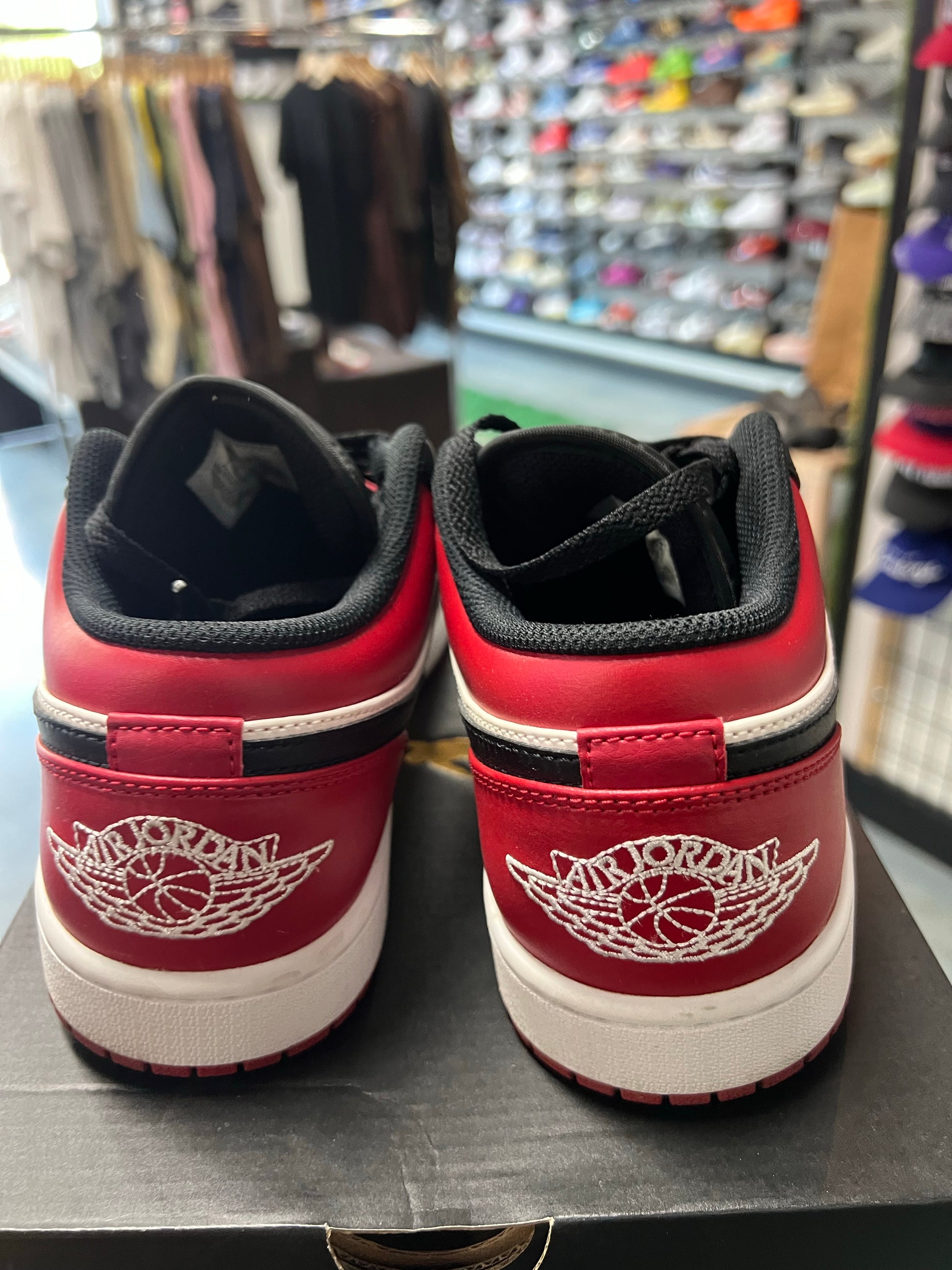 Jordan 1 Low Bred Toe