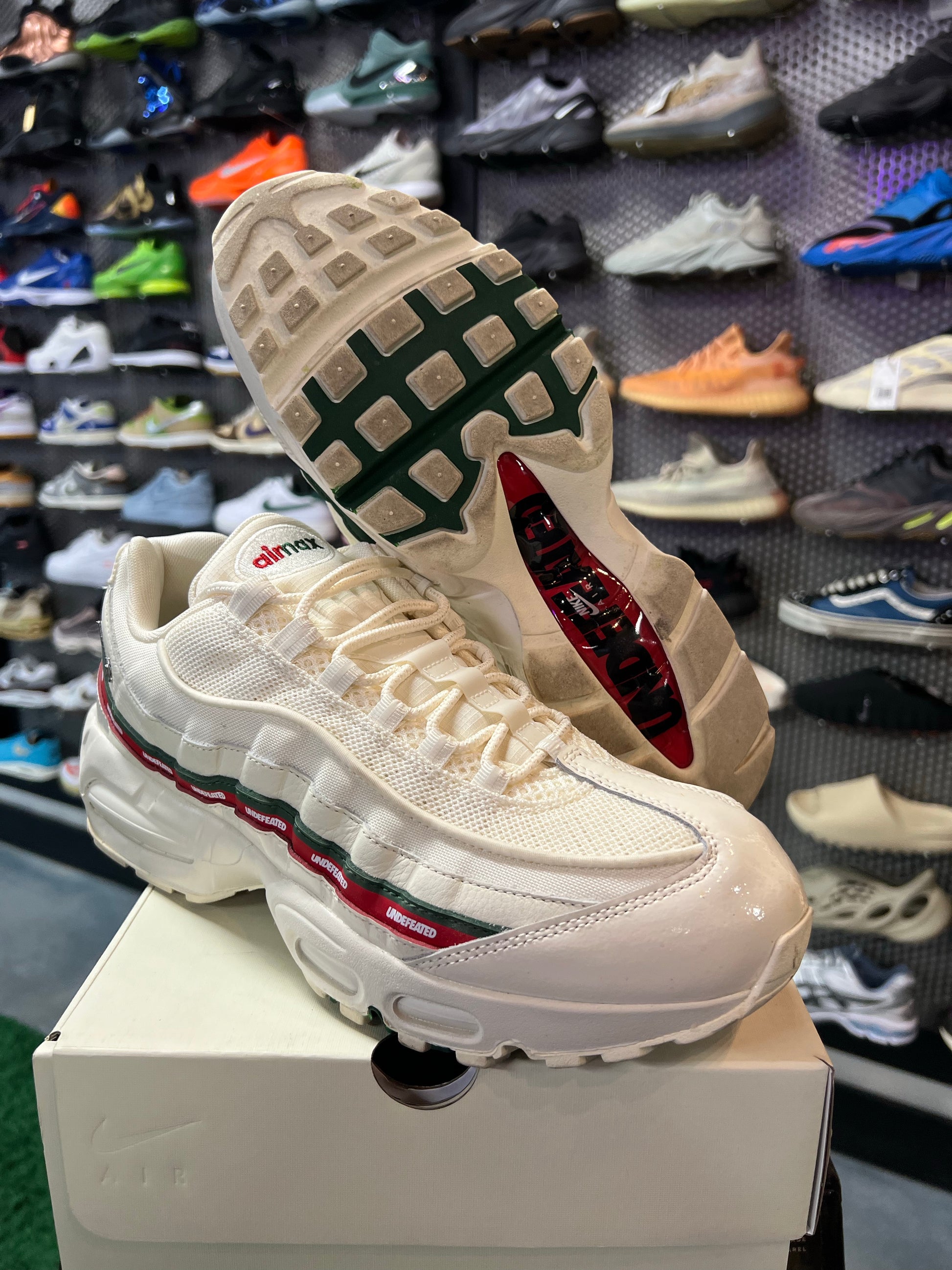 Nike Air Max 95 SP Undefeated Sail