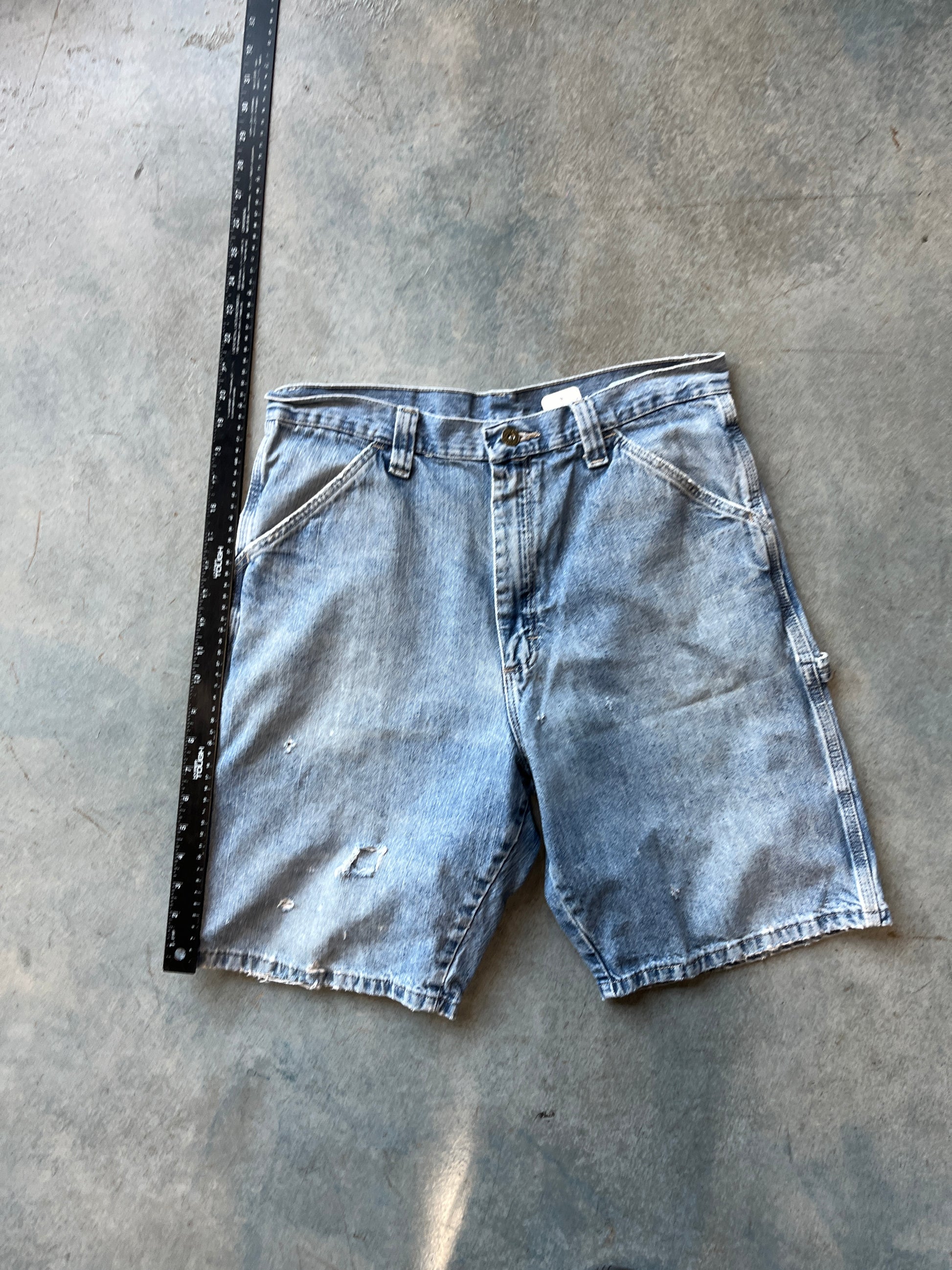 Wrangler Originals regular wash Faded Denim jorts OTF