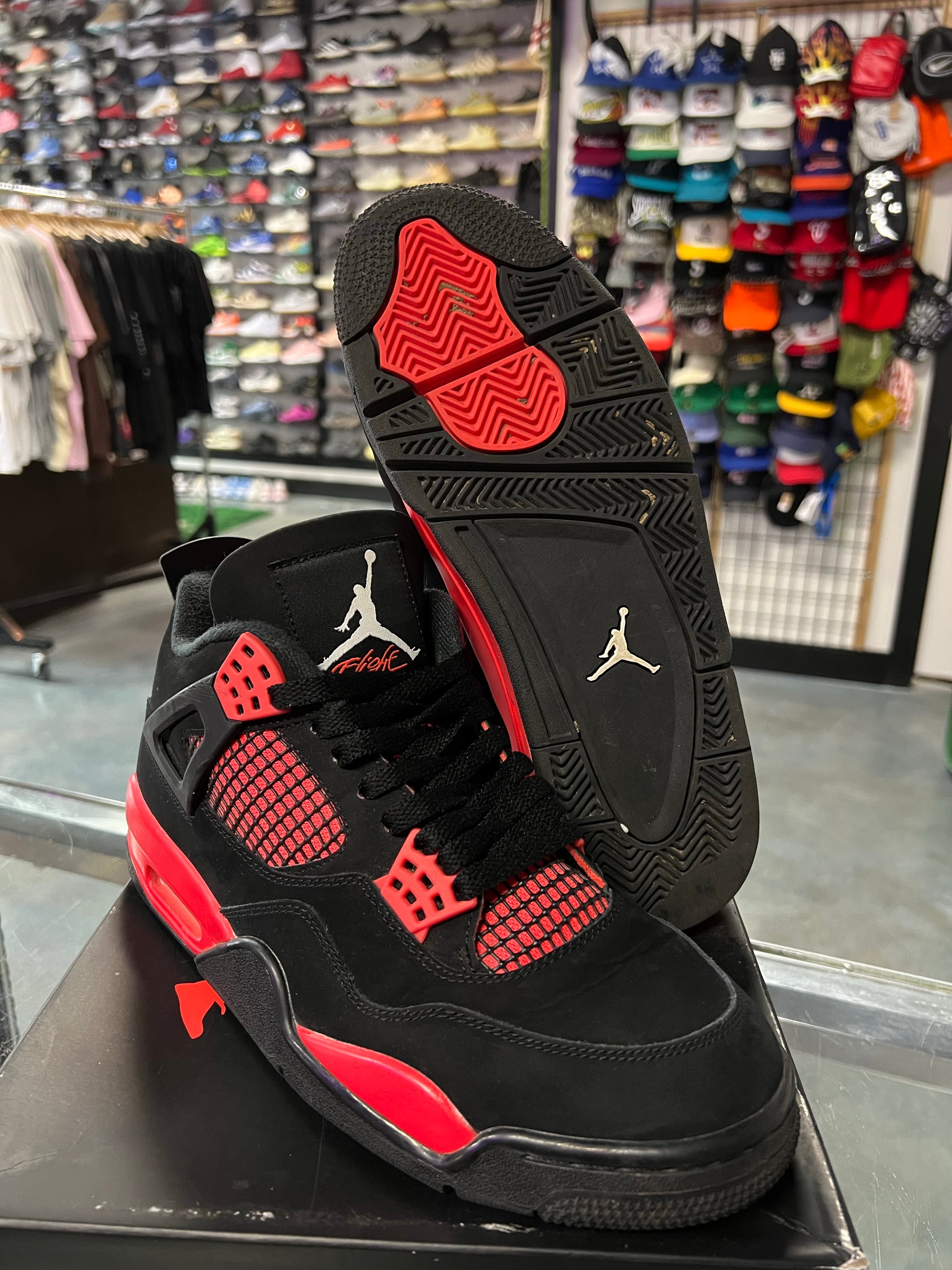 Jordan 4 Retro Red Thunder Pre Owned
