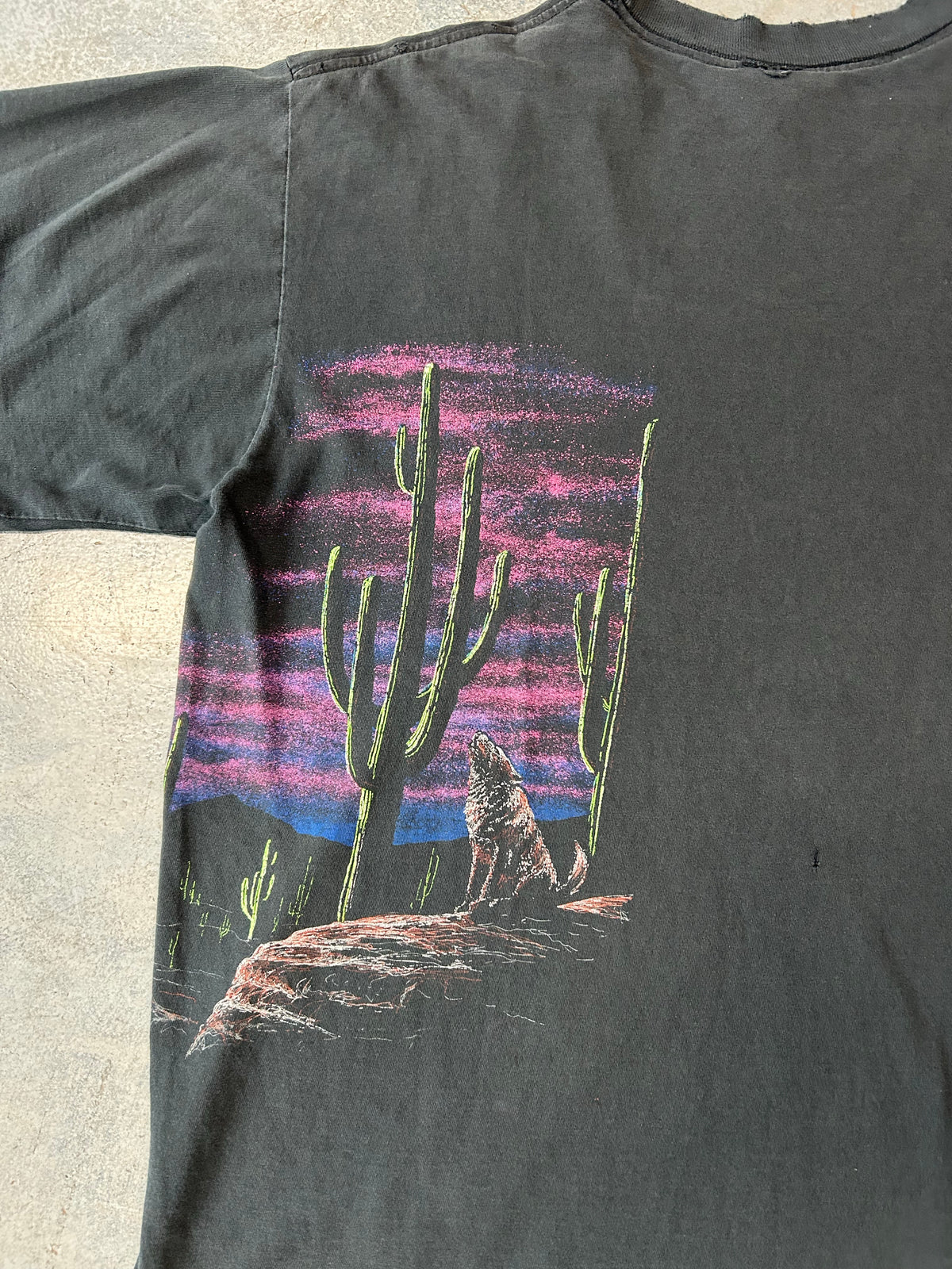Vintage Hezelwood Howling Wolf Black Tee