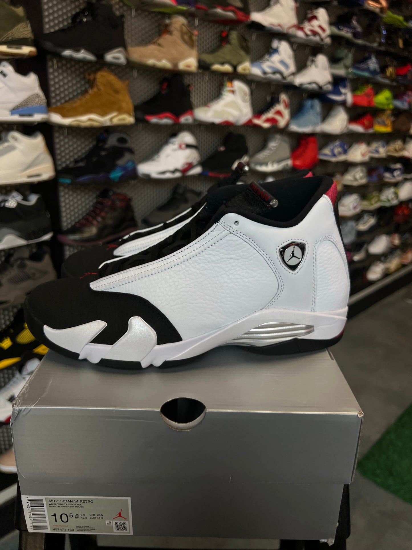 Jordan 14 Retro Black Toe (2024)