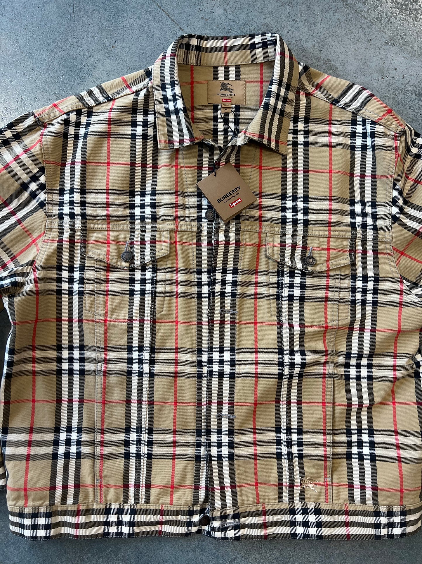 Supreme Burberry Denim Trucker Jacket Beige (YCC) B26 **TRIED ON ONLY**