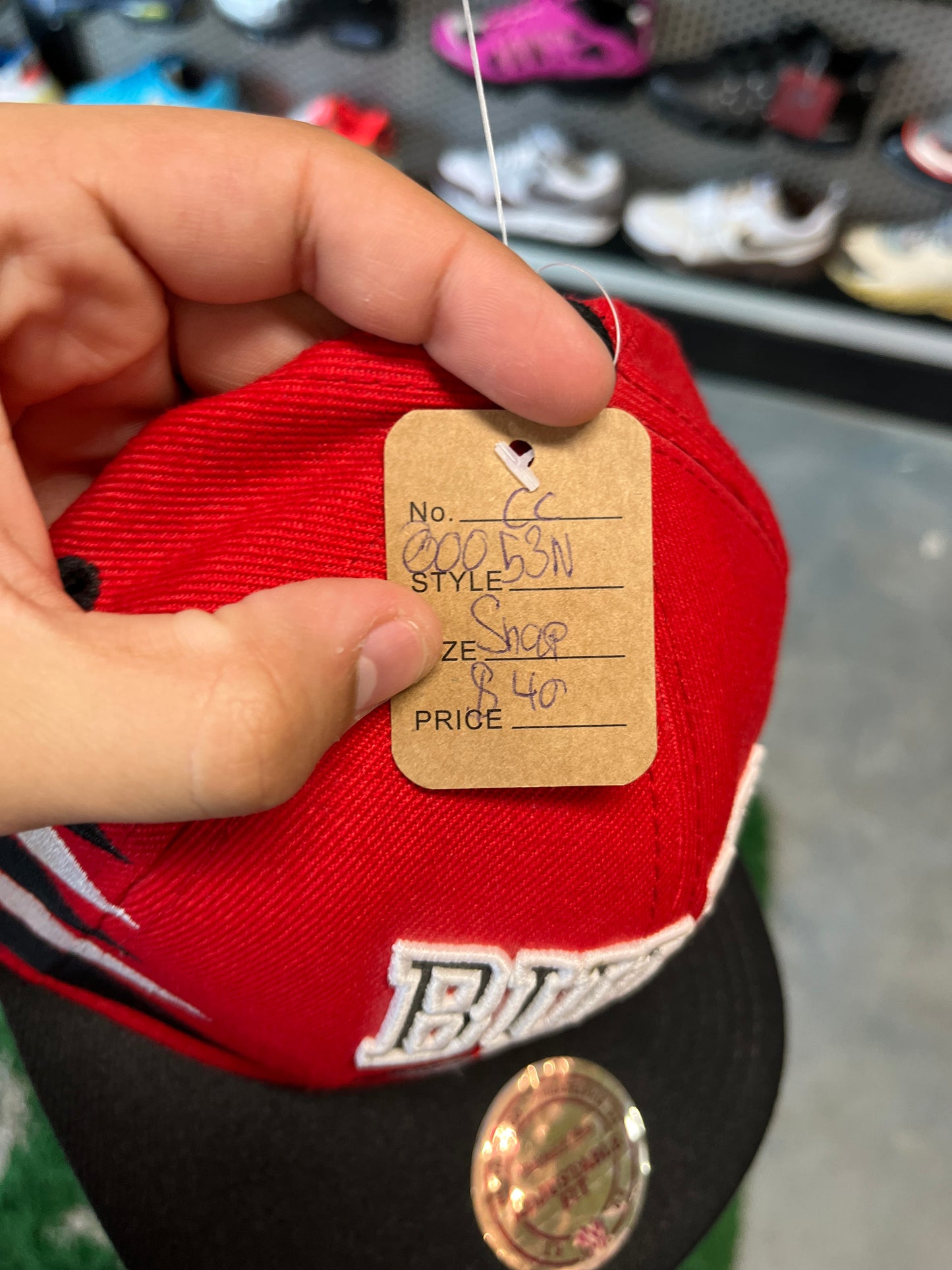 Chicago Bulls Hat Mitchell & Ness Red, Black Diamond Cut Snapback Cap OTF