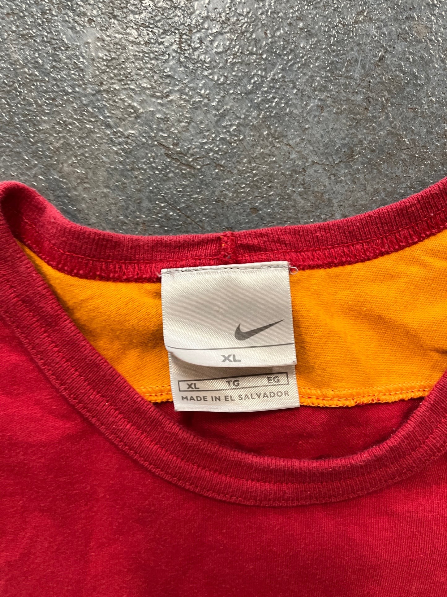 Vintage Rare Nike Air Red Tee Orange Swoosh Strippped sleeve (E) B66